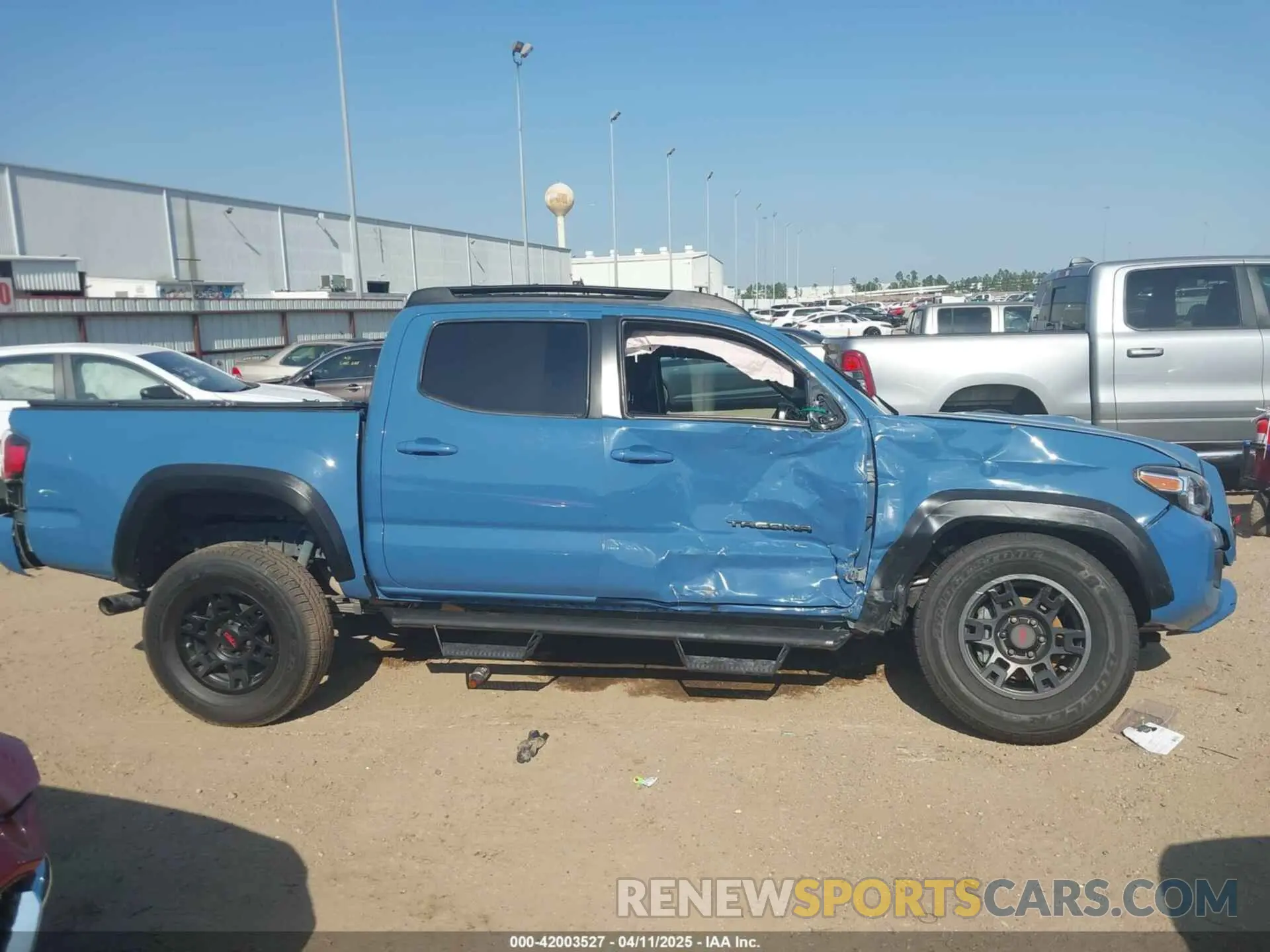 13 fotografías del automóvil dañado 3TMAZ5CN4KM104750 TOYOTA TACOMA 2019