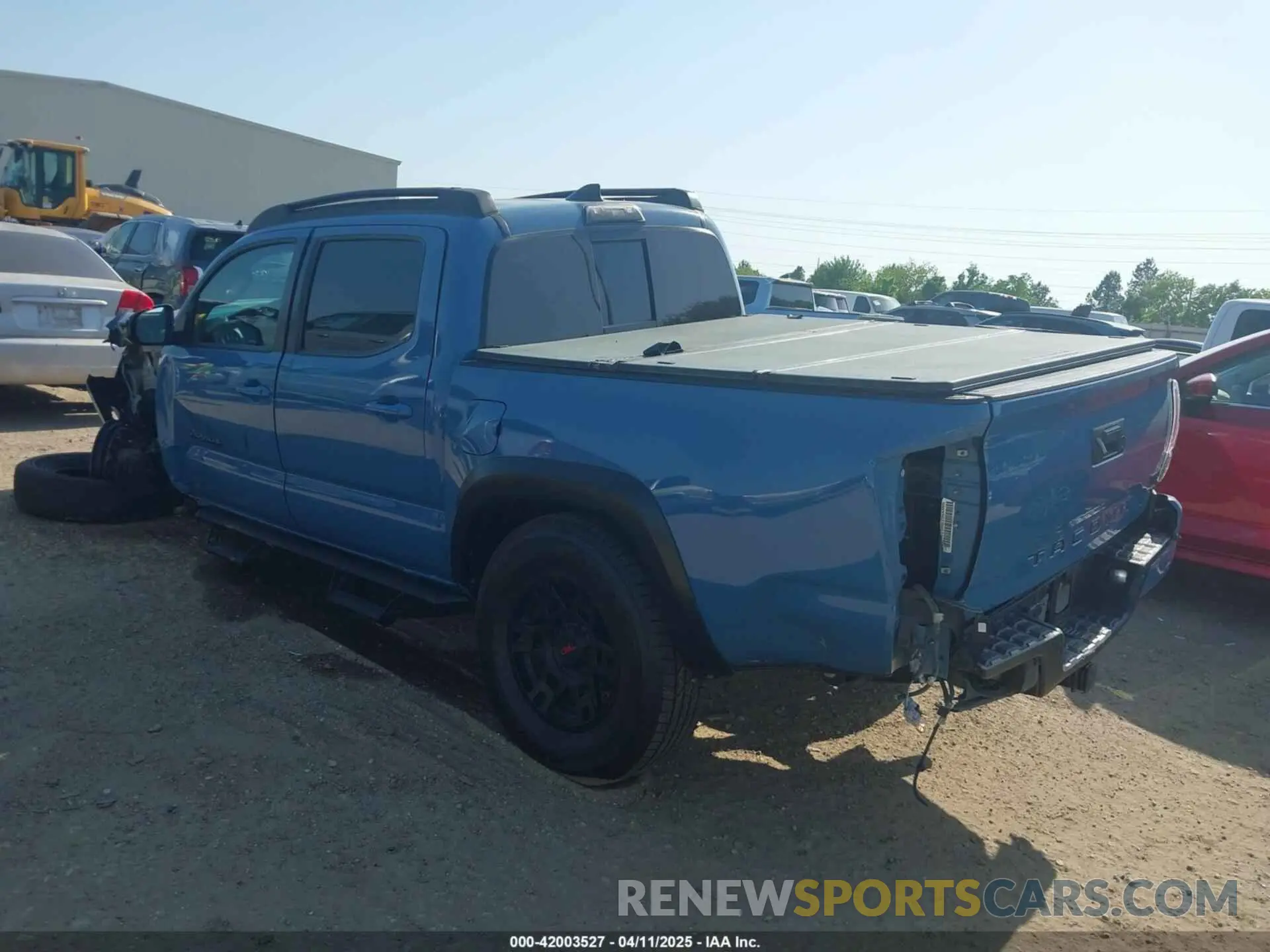 3 fotografías del automóvil dañado 3TMAZ5CN4KM104750 TOYOTA TACOMA 2019