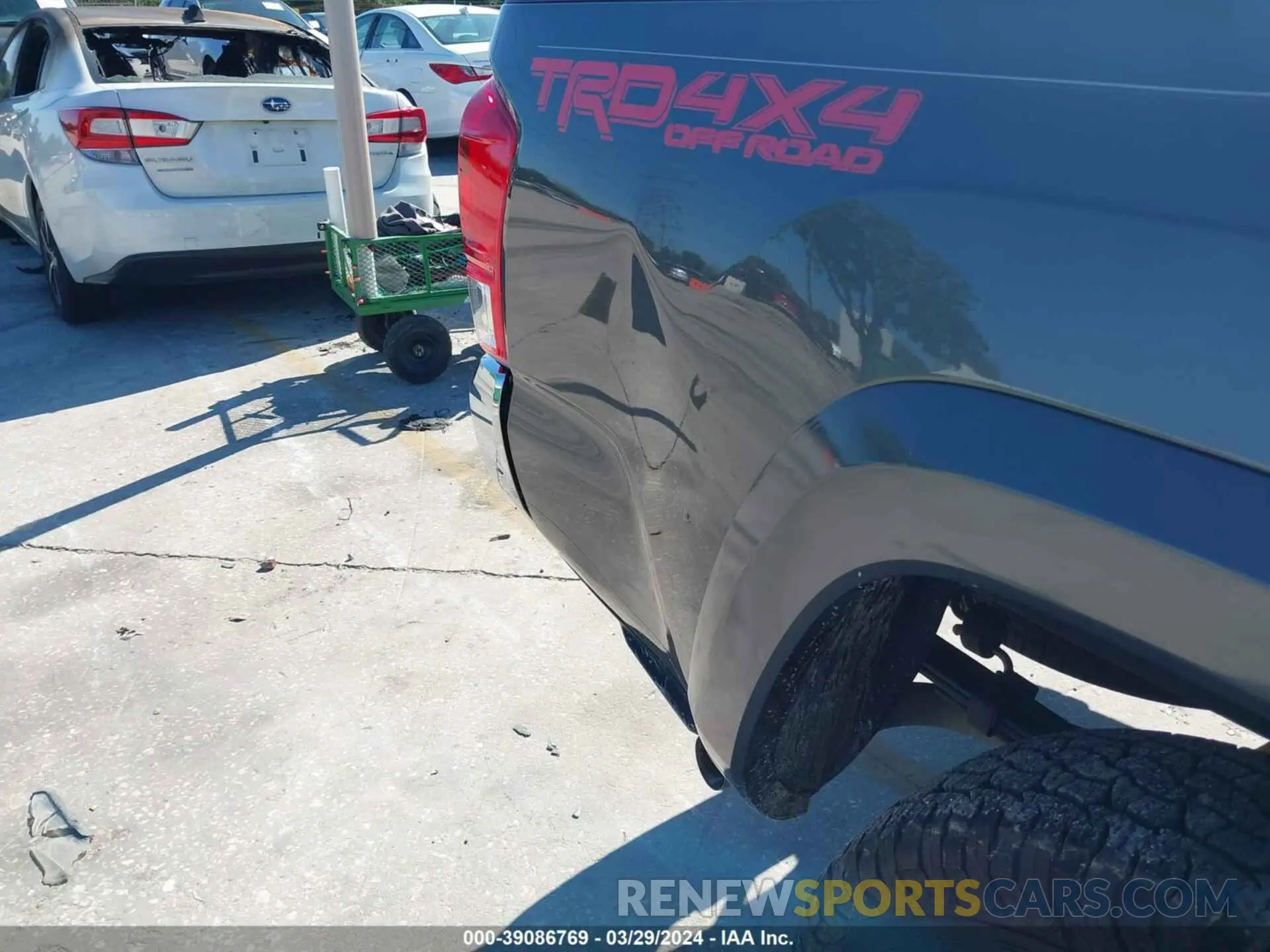 21 fotografías del automóvil dañado 3TMAZ5CN4KM105249 TOYOTA TACOMA 2019