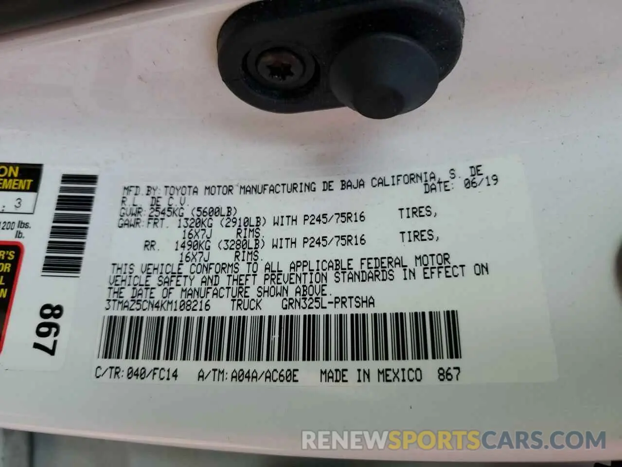 12 fotografías del automóvil dañado 3TMAZ5CN4KM108216 TOYOTA TACOMA 2019