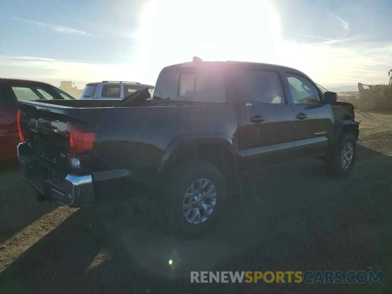 3 fotografías del automóvil dañado 3TMAZ5CN4KM109821 TOYOTA TACOMA 2019