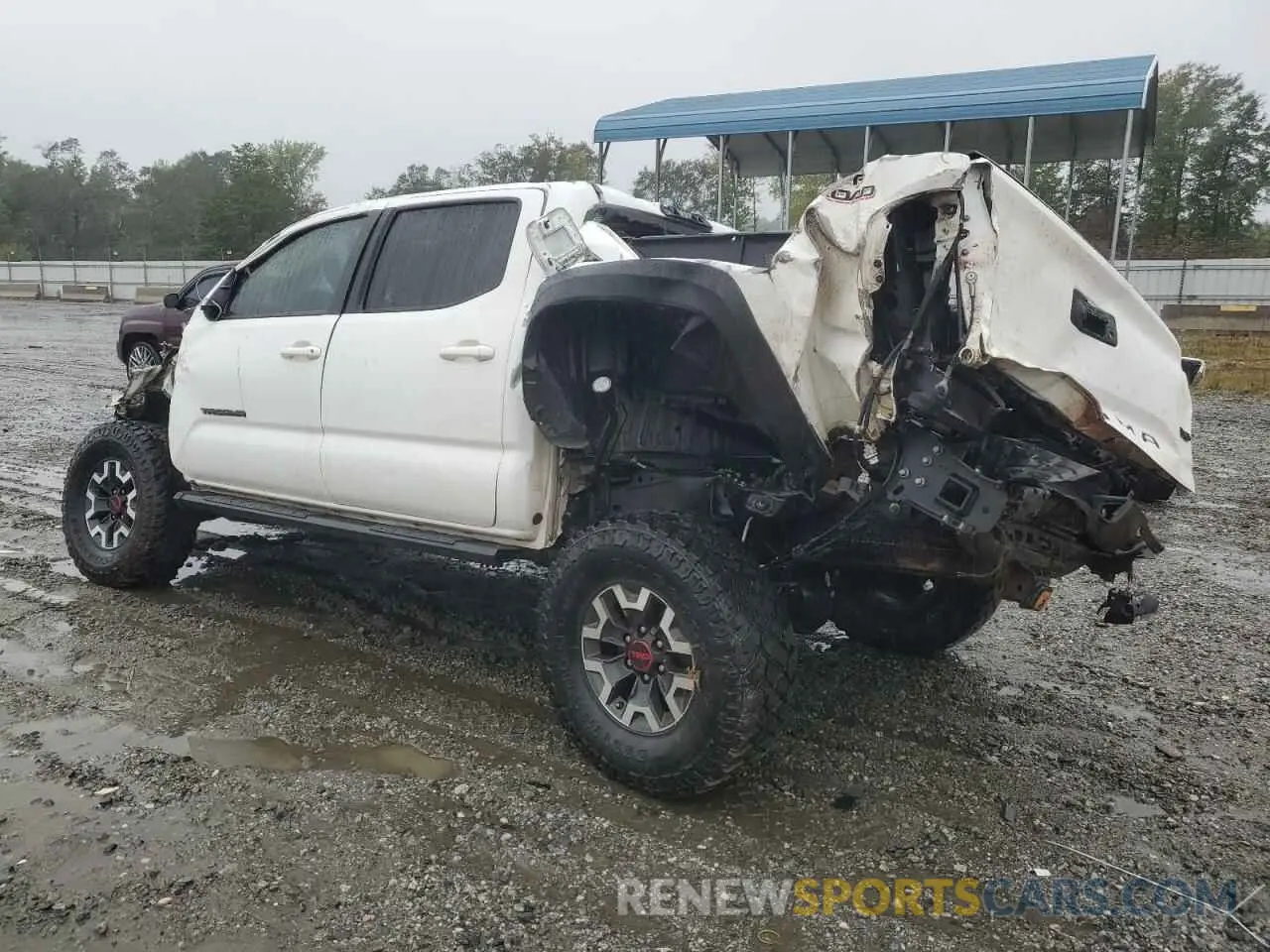 2 fotografías del automóvil dañado 3TMAZ5CN5KM091586 TOYOTA TACOMA 2019