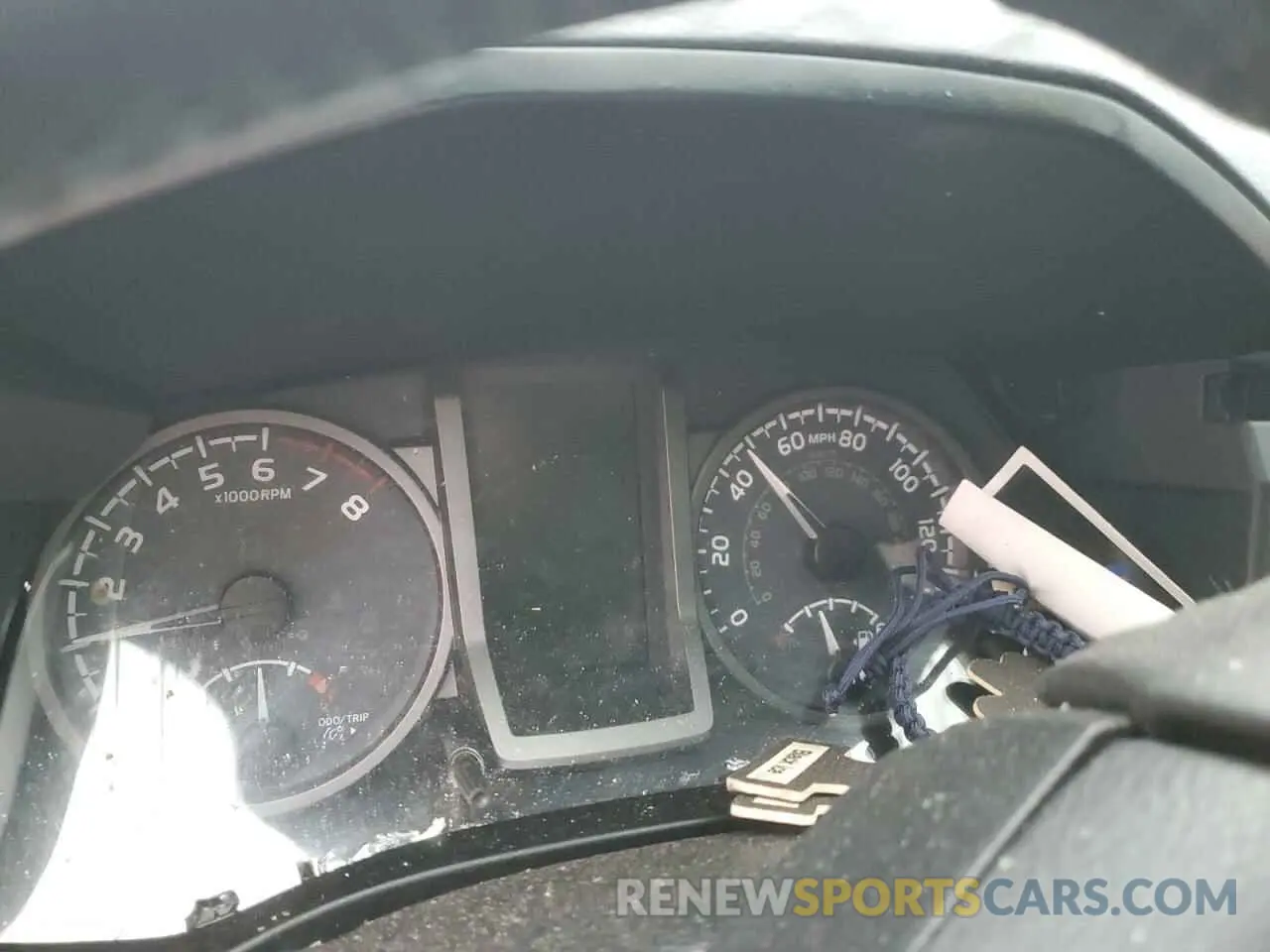 9 fotografías del automóvil dañado 3TMAZ5CN5KM091586 TOYOTA TACOMA 2019