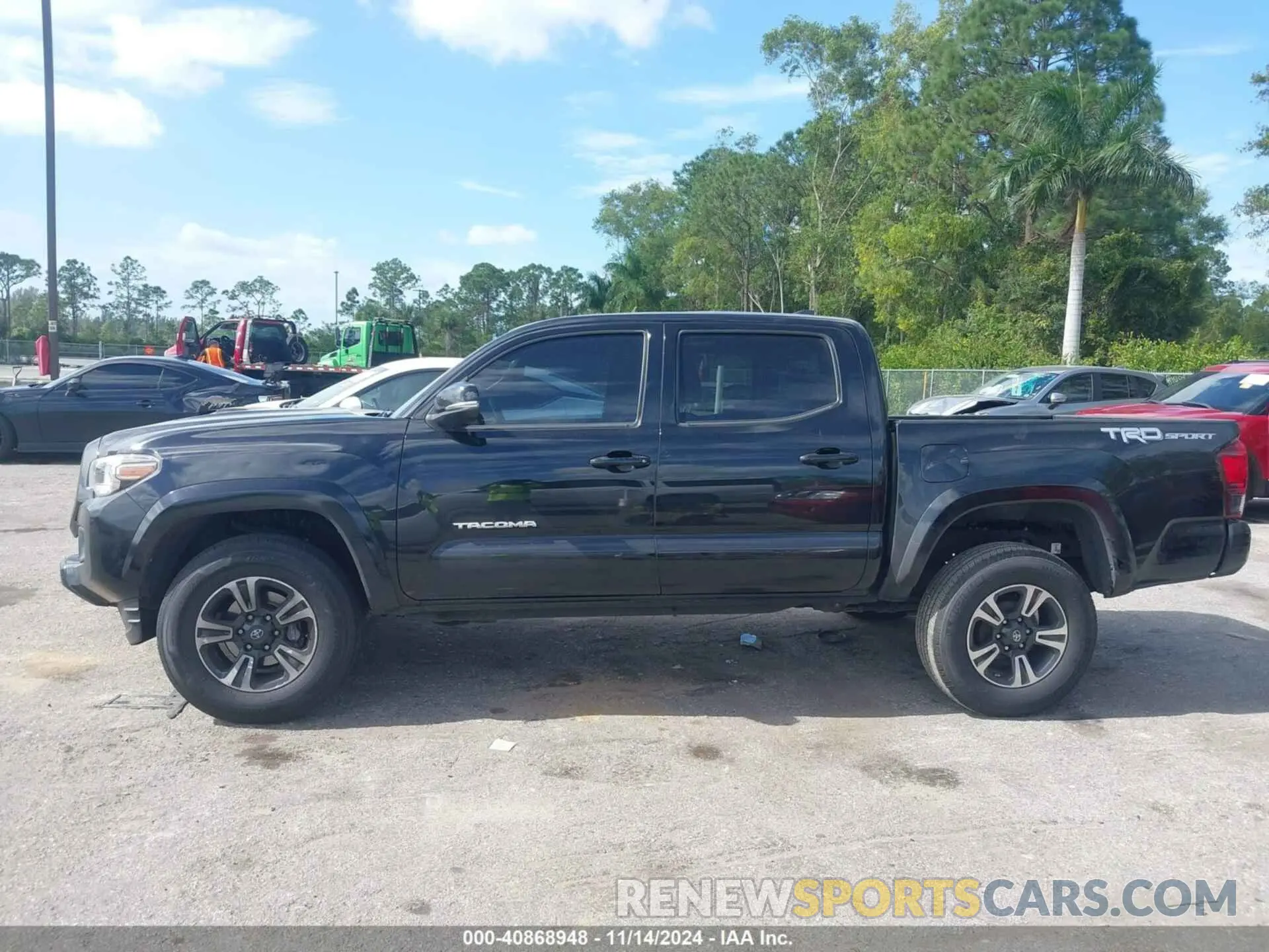 13 fotografías del automóvil dañado 3TMAZ5CN5KM094052 TOYOTA TACOMA 2019