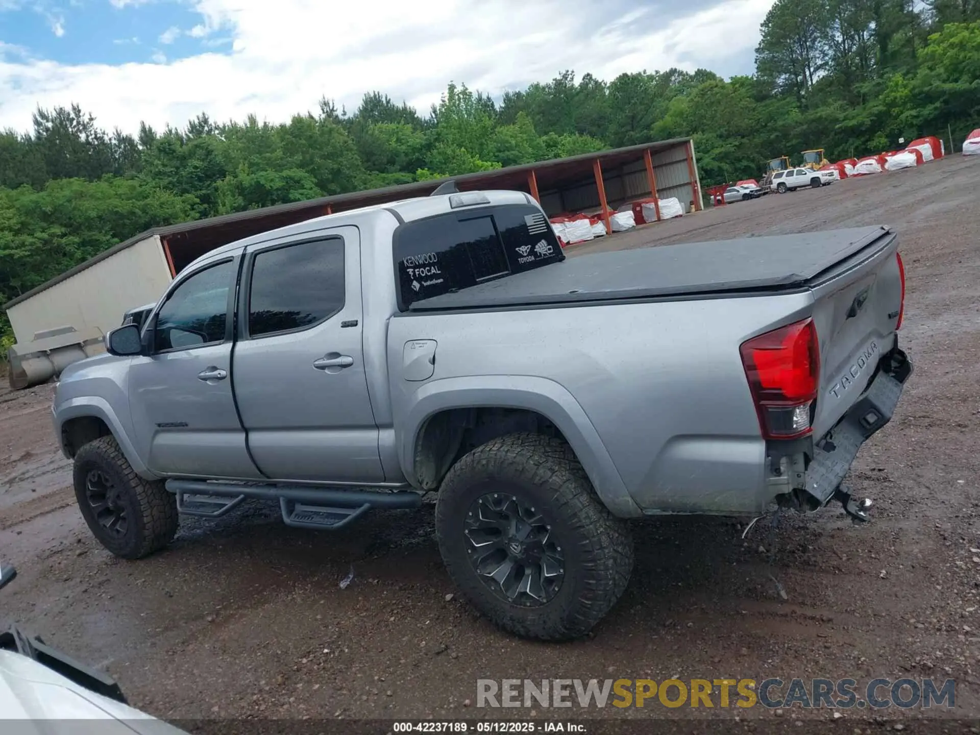 14 fotografías del automóvil dañado 3TMAZ5CN5KM095427 TOYOTA TACOMA 2019