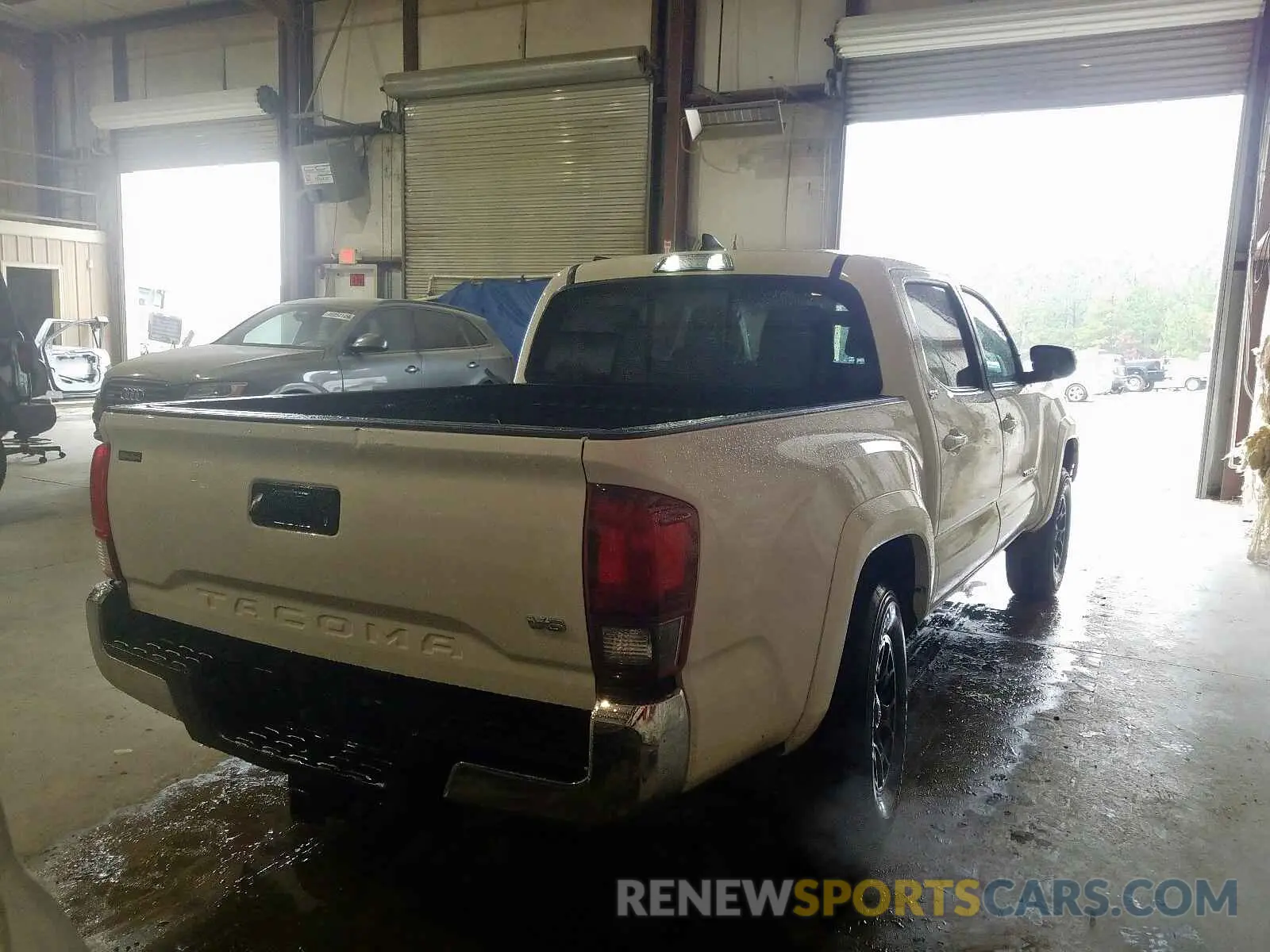 4 fotografías del automóvil dañado 3TMAZ5CN5KM096237 TOYOTA TACOMA 2019