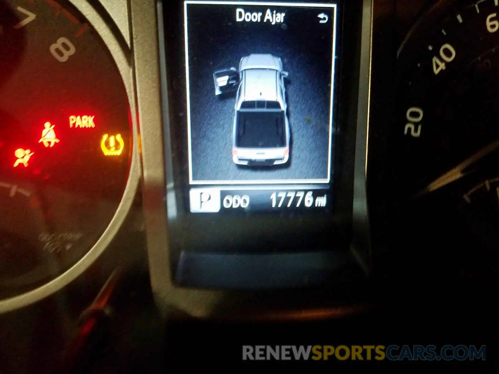 8 fotografías del automóvil dañado 3TMAZ5CN5KM096237 TOYOTA TACOMA 2019