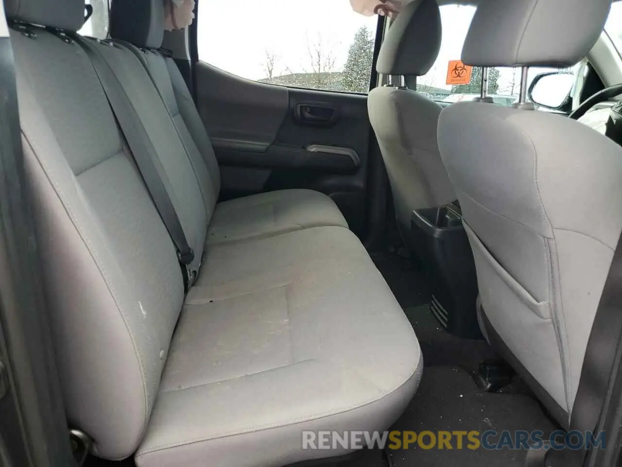10 fotografías del automóvil dañado 3TMAZ5CN5KM102604 TOYOTA TACOMA 2019