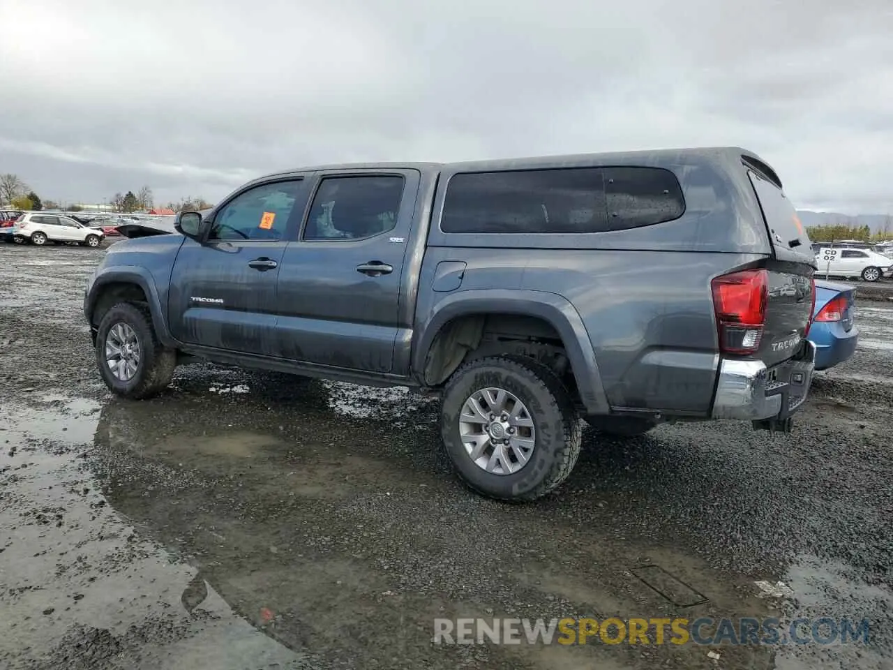 2 fotografías del automóvil dañado 3TMAZ5CN5KM102604 TOYOTA TACOMA 2019