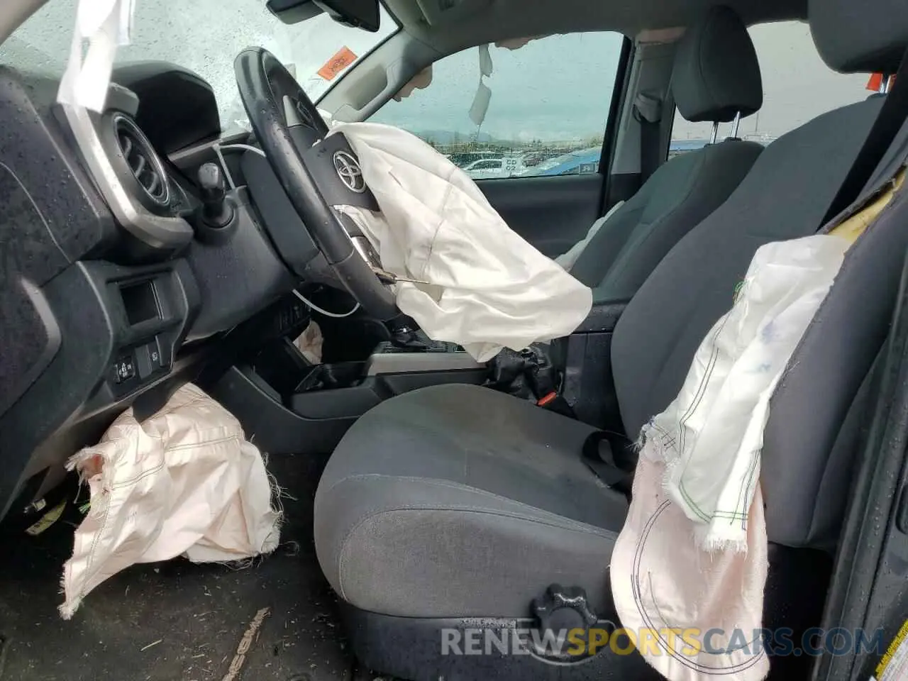 7 fotografías del automóvil dañado 3TMAZ5CN5KM102604 TOYOTA TACOMA 2019