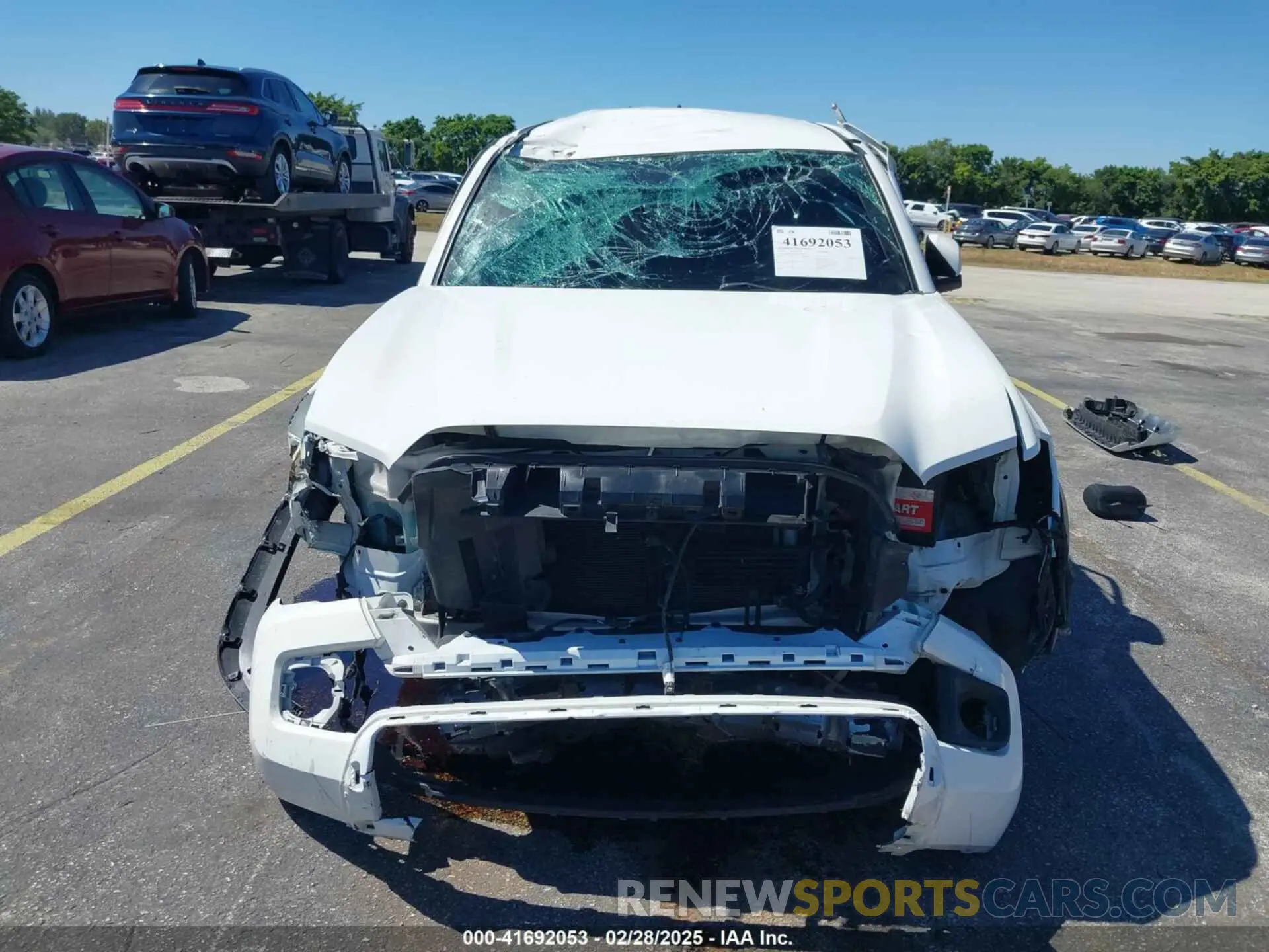 13 fotografías del automóvil dañado 3TMAZ5CN6KM086574 TOYOTA TACOMA 2019