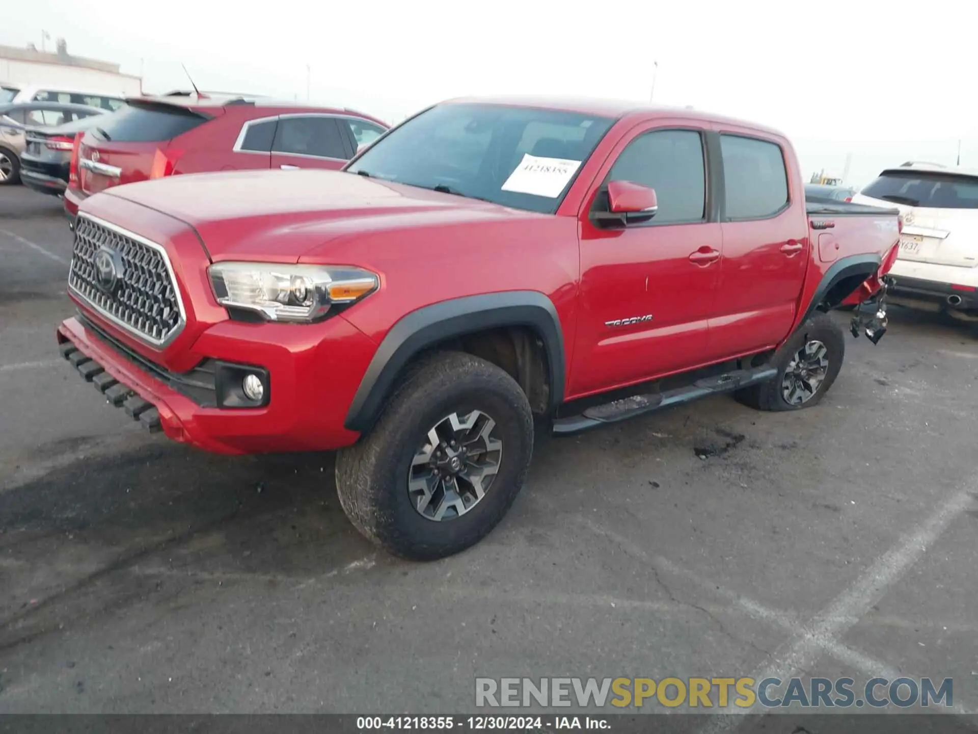 2 fotografías del automóvil dañado 3TMAZ5CN6KM095999 TOYOTA TACOMA 2019