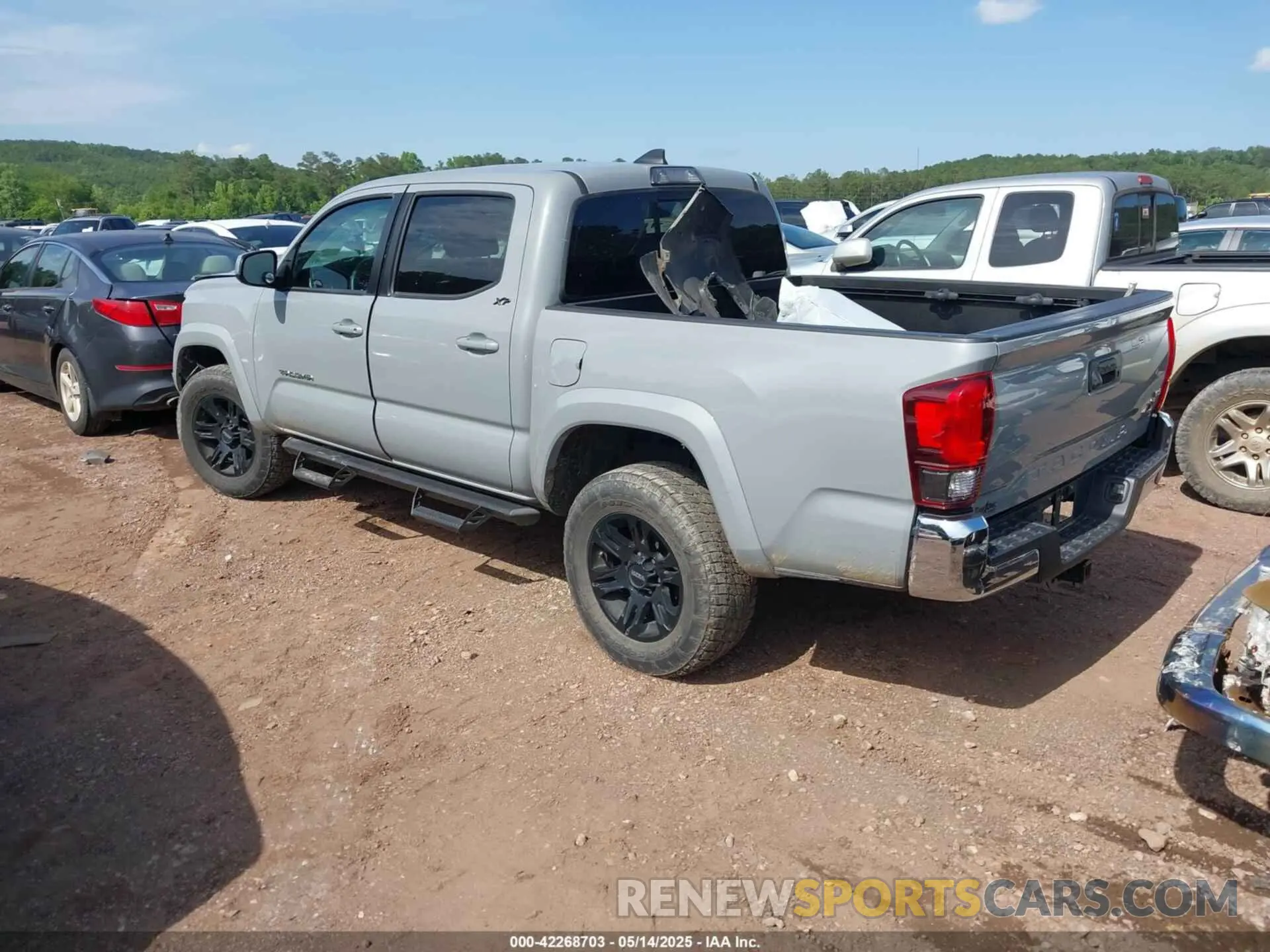 3 fotografías del automóvil dañado 3TMAZ5CN6KM102109 TOYOTA TACOMA 2019