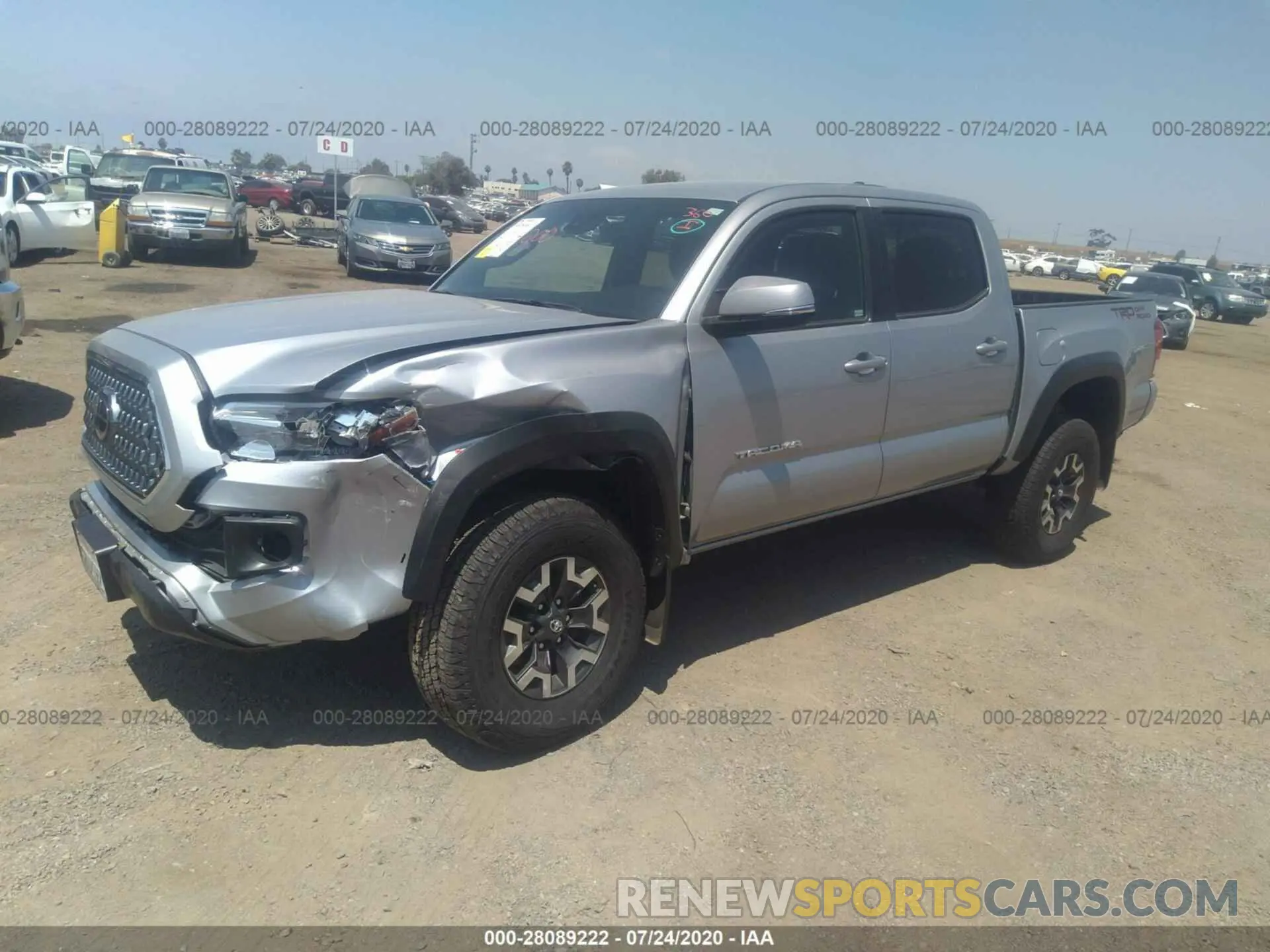2 fotografías del automóvil dañado 3TMAZ5CN7KM078936 TOYOTA TACOMA 2019