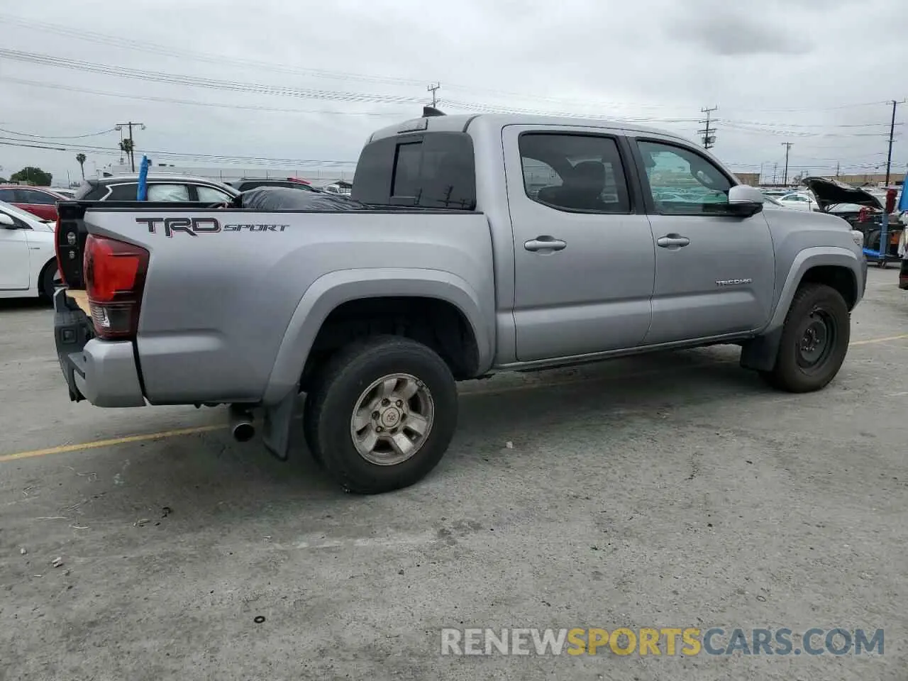 3 fotografías del automóvil dañado 3TMAZ5CN7KM084350 TOYOTA TACOMA 2019