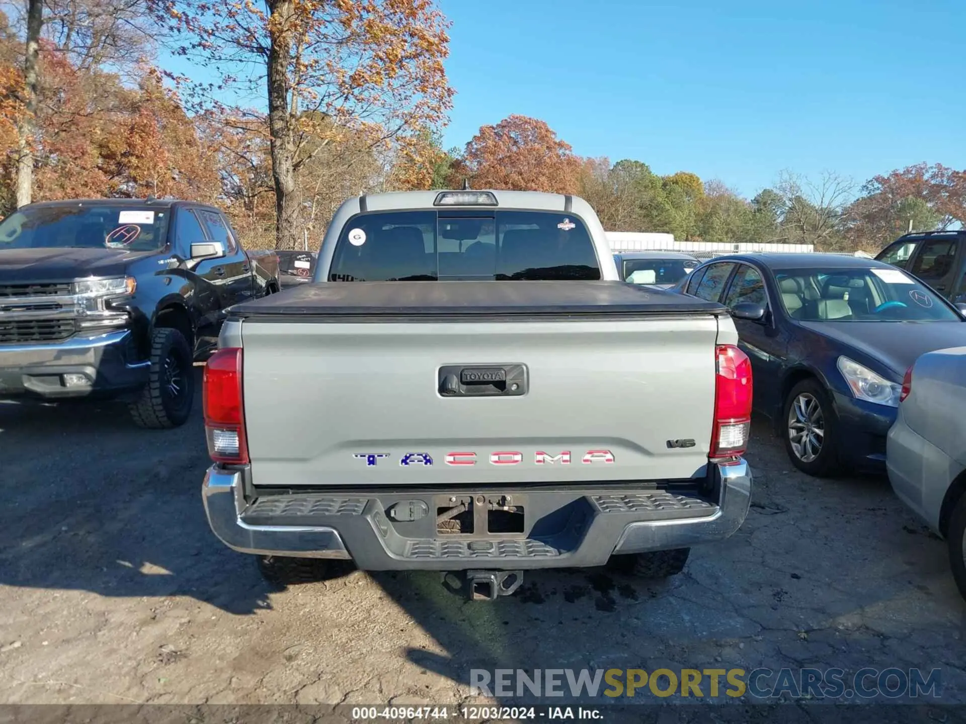 15 fotografías del automóvil dañado 3TMAZ5CN7KM102118 TOYOTA TACOMA 2019