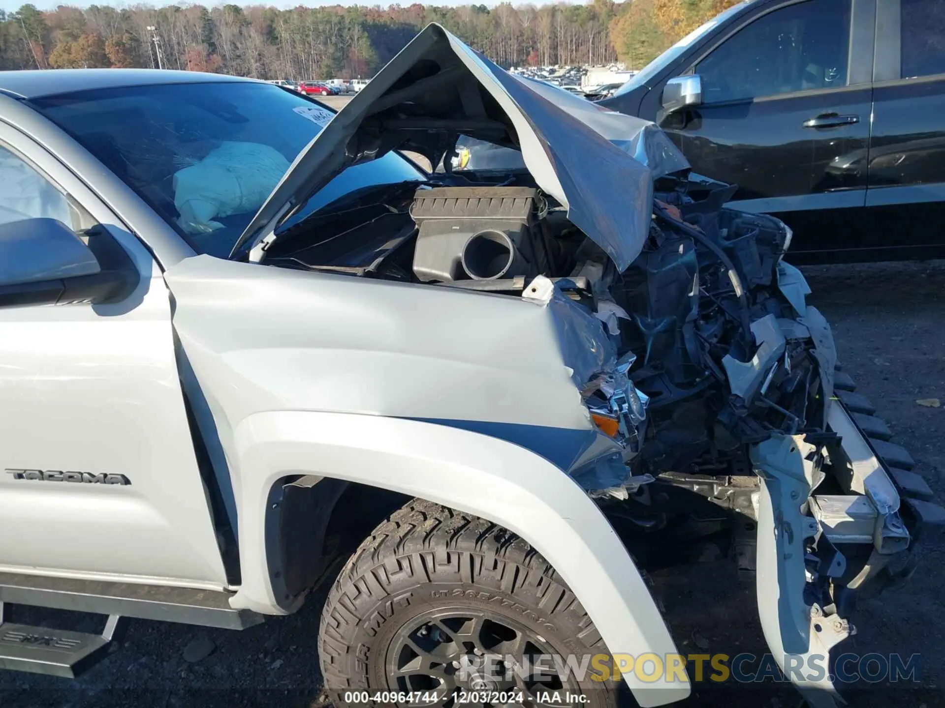 6 fotografías del automóvil dañado 3TMAZ5CN7KM102118 TOYOTA TACOMA 2019