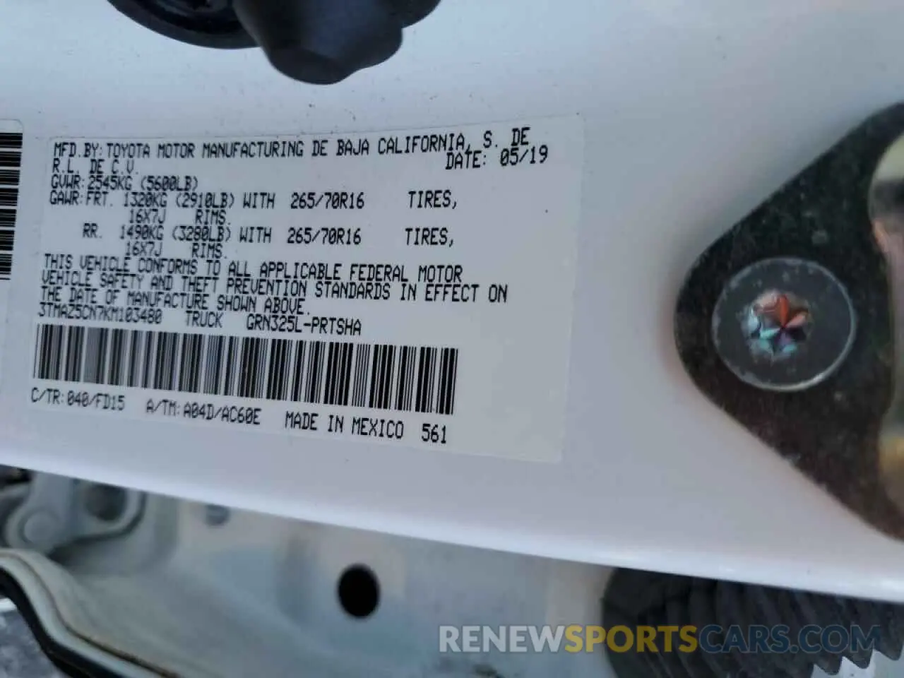 10 fotografías del automóvil dañado 3TMAZ5CN7KM103480 TOYOTA TACOMA 2019