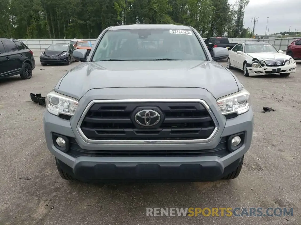 5 fotografías del automóvil dañado 3TMAZ5CN7KM105679 TOYOTA TACOMA 2019