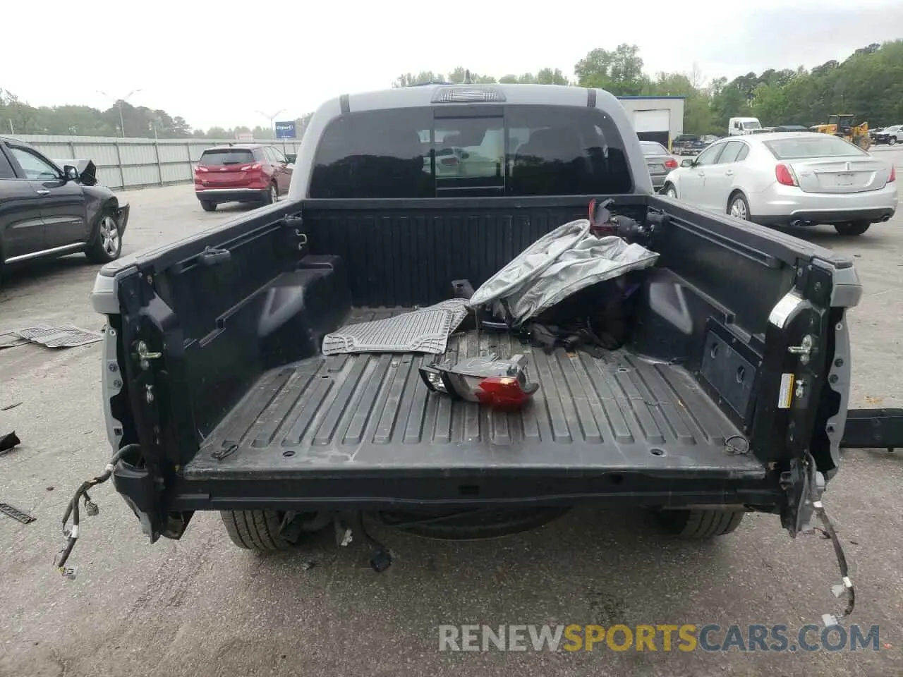 6 fotografías del automóvil dañado 3TMAZ5CN7KM105679 TOYOTA TACOMA 2019