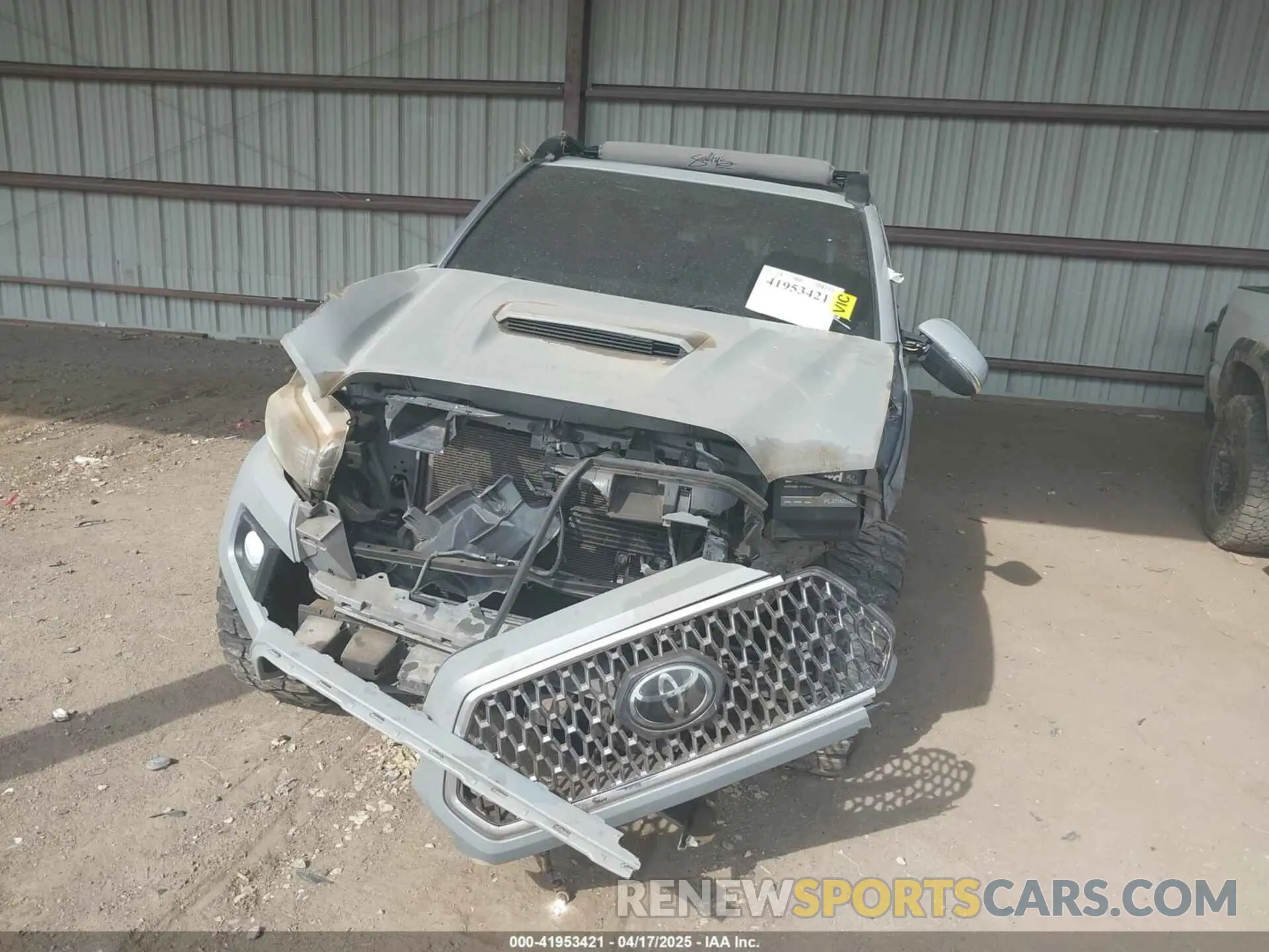 6 fotografías del automóvil dañado 3TMAZ5CN8KM091324 TOYOTA TACOMA 2019