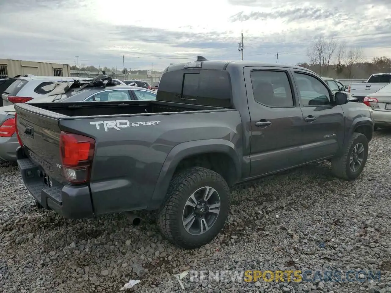 3 fotografías del automóvil dañado 3TMAZ5CN8KM093283 TOYOTA TACOMA 2019