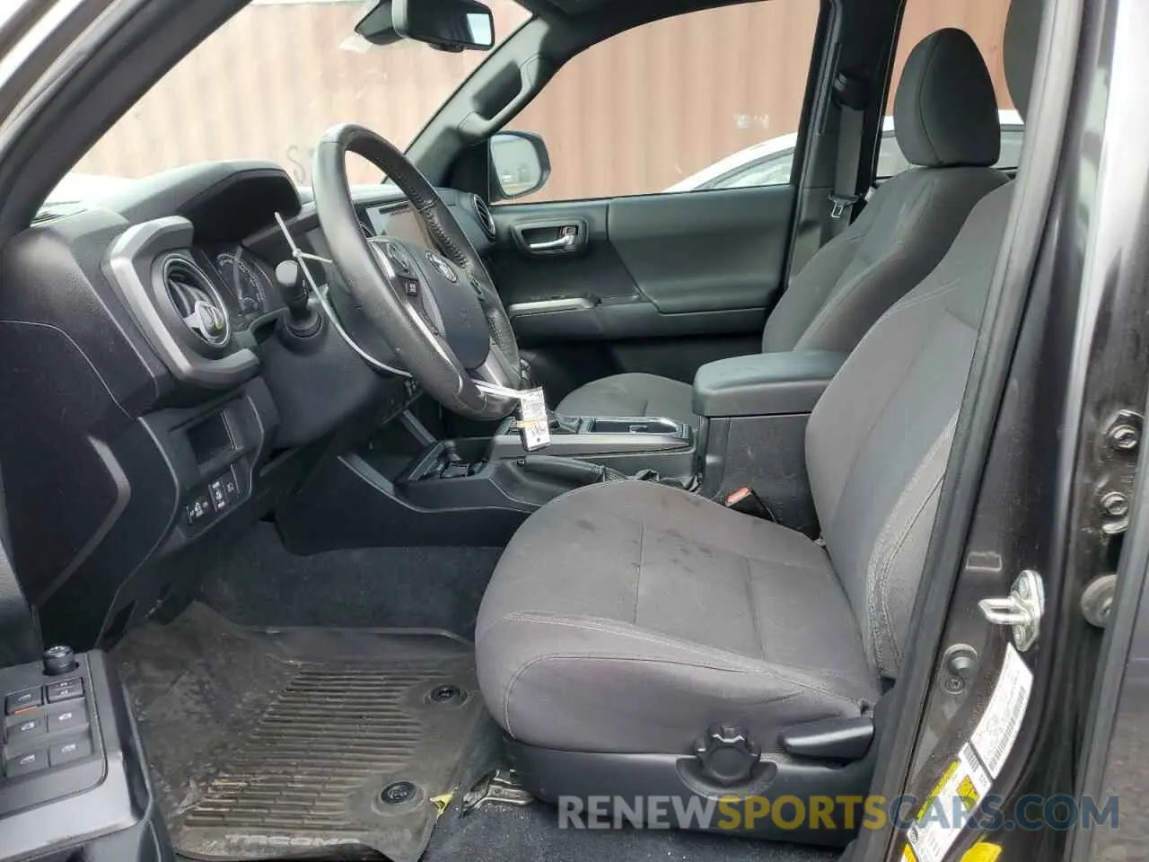 7 fotografías del automóvil dañado 3TMAZ5CN8KM093283 TOYOTA TACOMA 2019