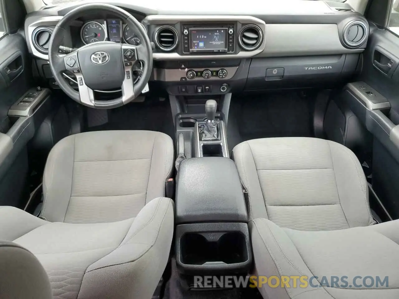 8 fotografías del automóvil dañado 3TMAZ5CN8KM101639 TOYOTA TACOMA 2019