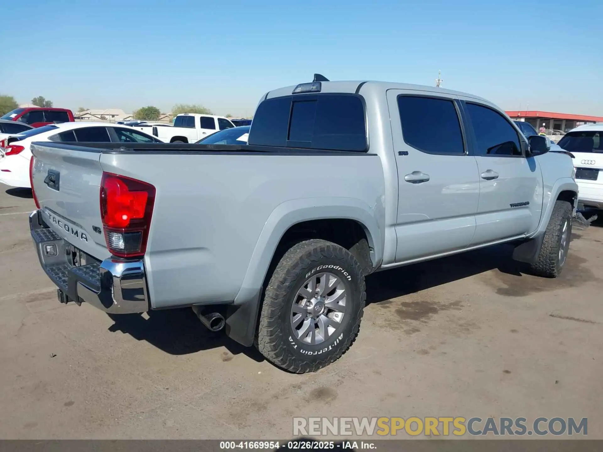 4 fotografías del automóvil dañado 3TMAZ5CN8KM105142 TOYOTA TACOMA 2019