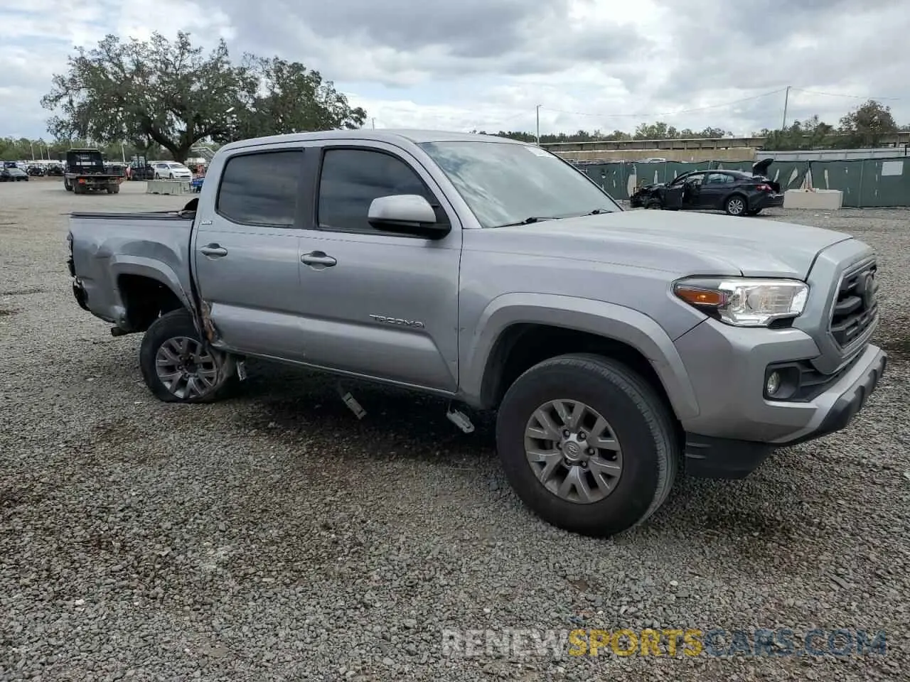 4 fotografías del automóvil dañado 3TMAZ5CN8KM109398 TOYOTA TACOMA 2019