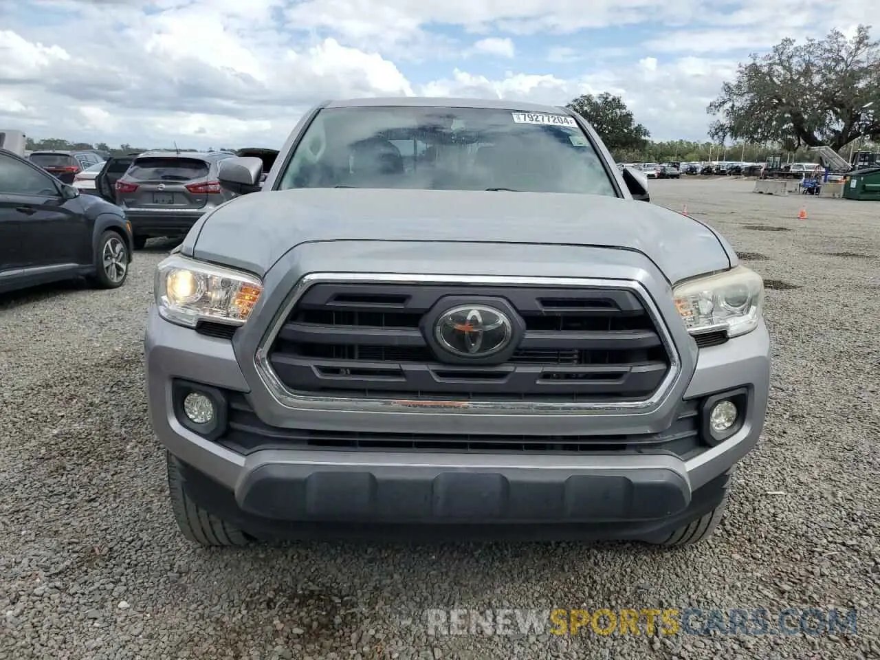 5 fotografías del automóvil dañado 3TMAZ5CN8KM109398 TOYOTA TACOMA 2019