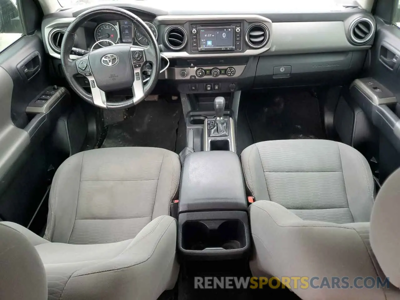 8 fotografías del automóvil dañado 3TMAZ5CN9KM081238 TOYOTA TACOMA 2019
