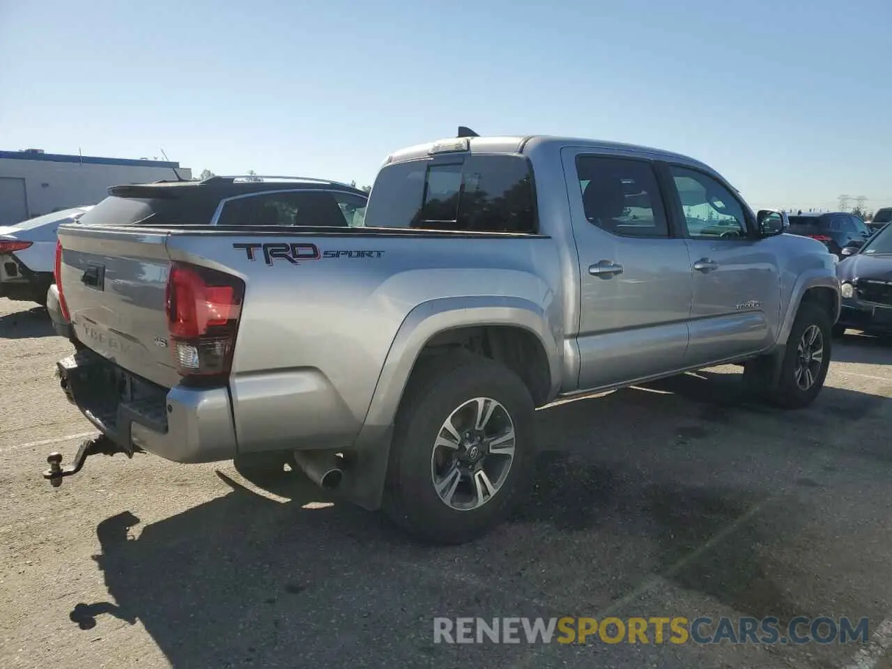 3 fotografías del automóvil dañado 3TMAZ5CN9KM082809 TOYOTA TACOMA 2019