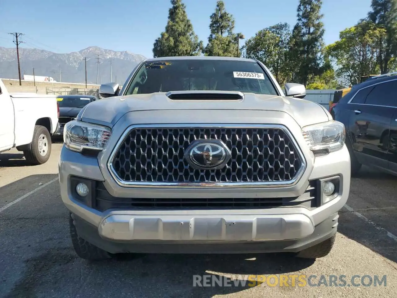 5 fotografías del automóvil dañado 3TMAZ5CN9KM082809 TOYOTA TACOMA 2019