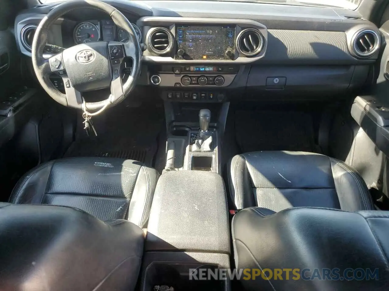 8 fotografías del automóvil dañado 3TMAZ5CN9KM082809 TOYOTA TACOMA 2019