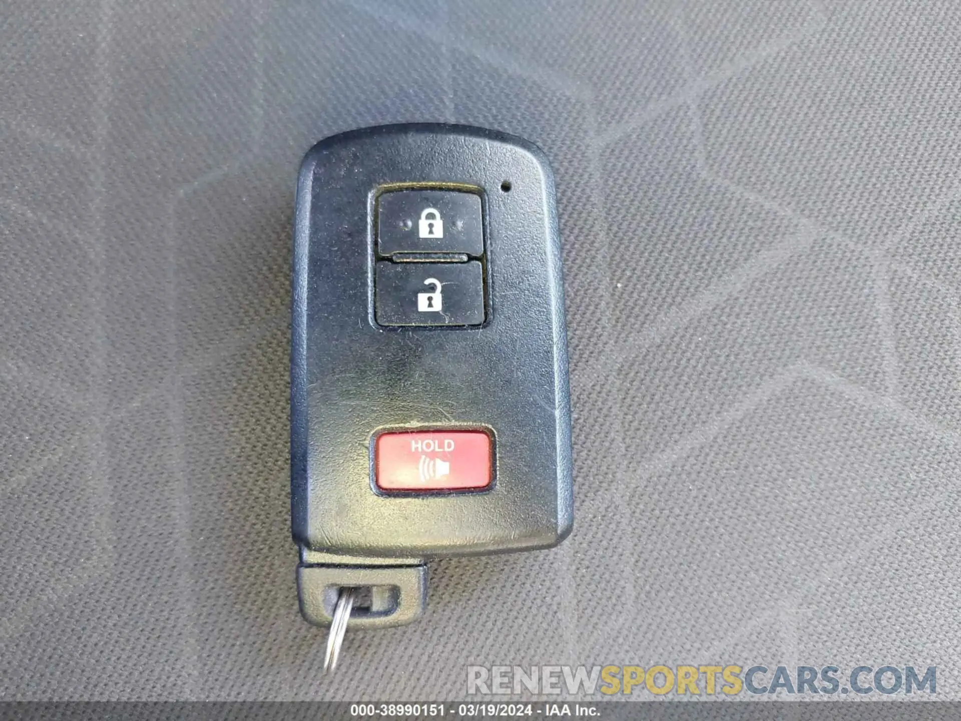 11 fotografías del automóvil dañado 3TMAZ5CN9KM094197 TOYOTA TACOMA 2019