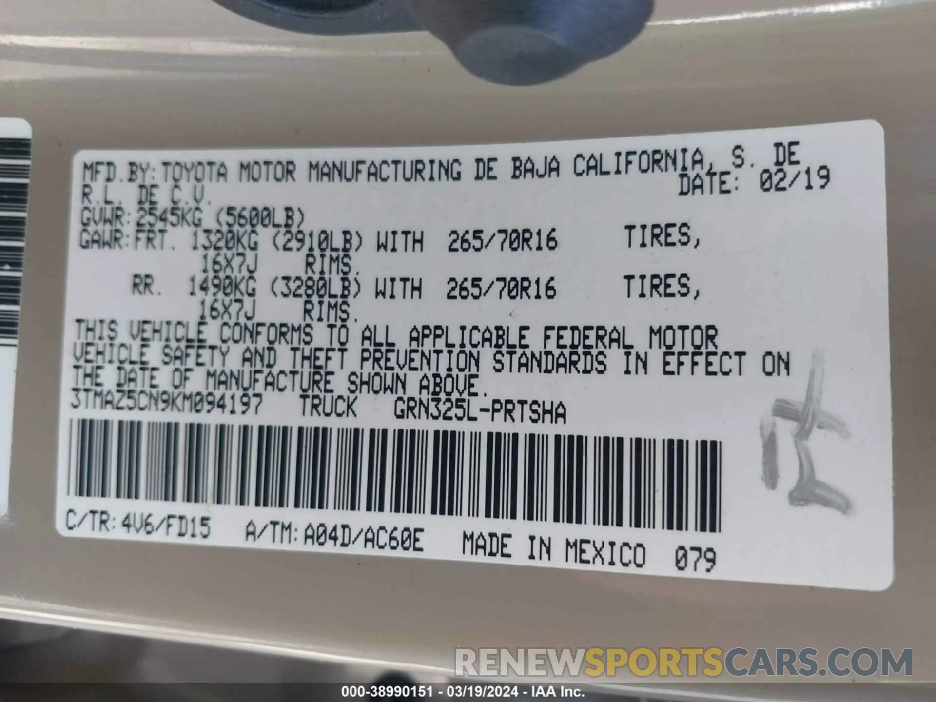 9 fotografías del automóvil dañado 3TMAZ5CN9KM094197 TOYOTA TACOMA 2019