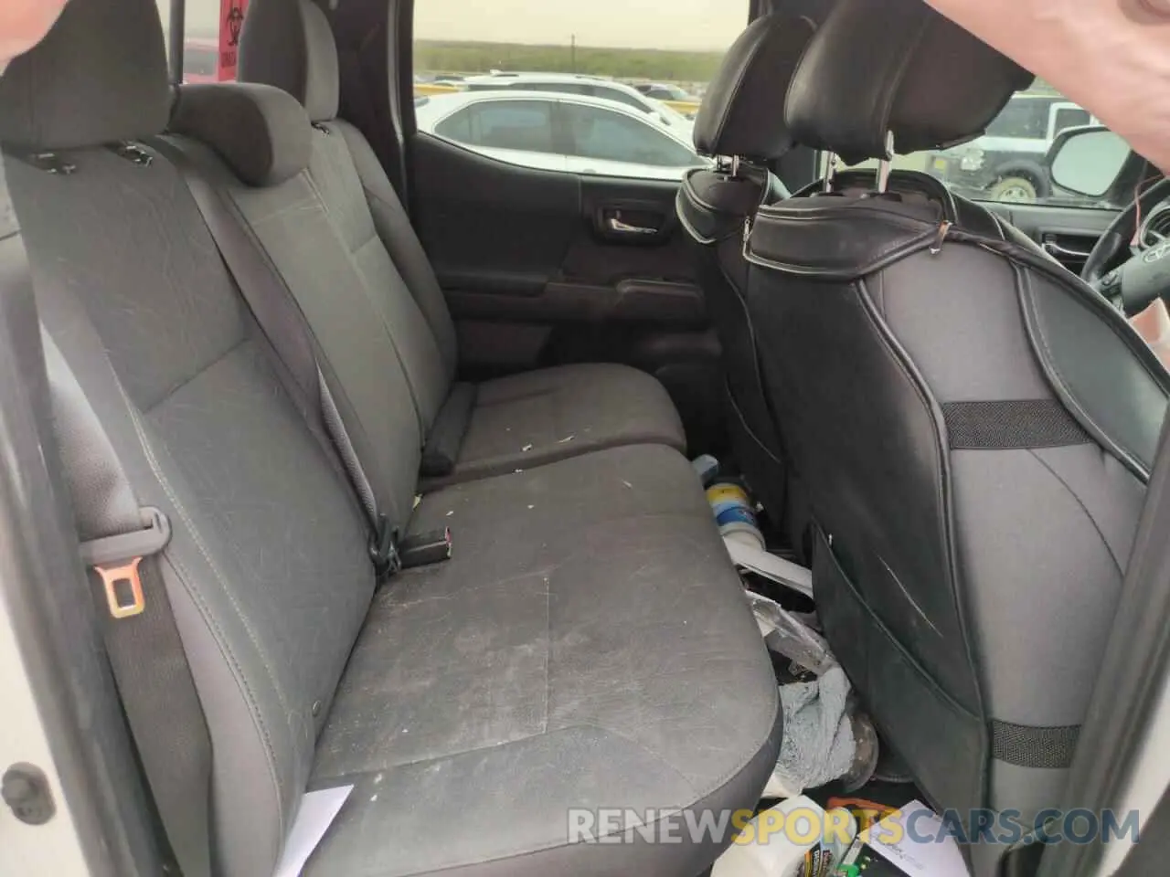 10 fotografías del automóvil dañado 3TMAZ5CN9KM103142 TOYOTA TACOMA 2019