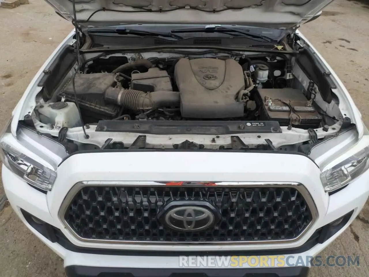 11 fotografías del automóvil dañado 3TMAZ5CN9KM103142 TOYOTA TACOMA 2019