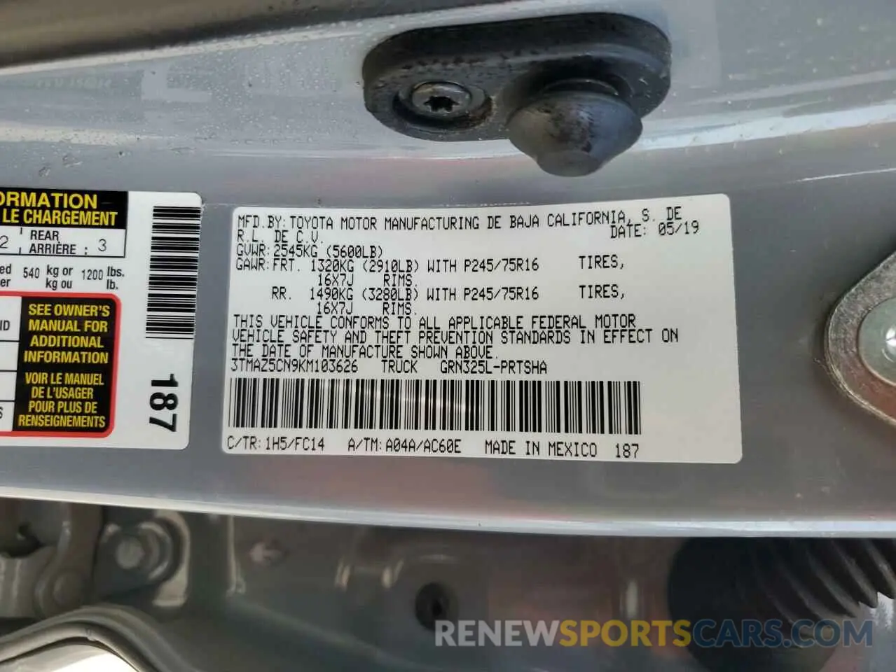 12 fotografías del automóvil dañado 3TMAZ5CN9KM103626 TOYOTA TACOMA 2019