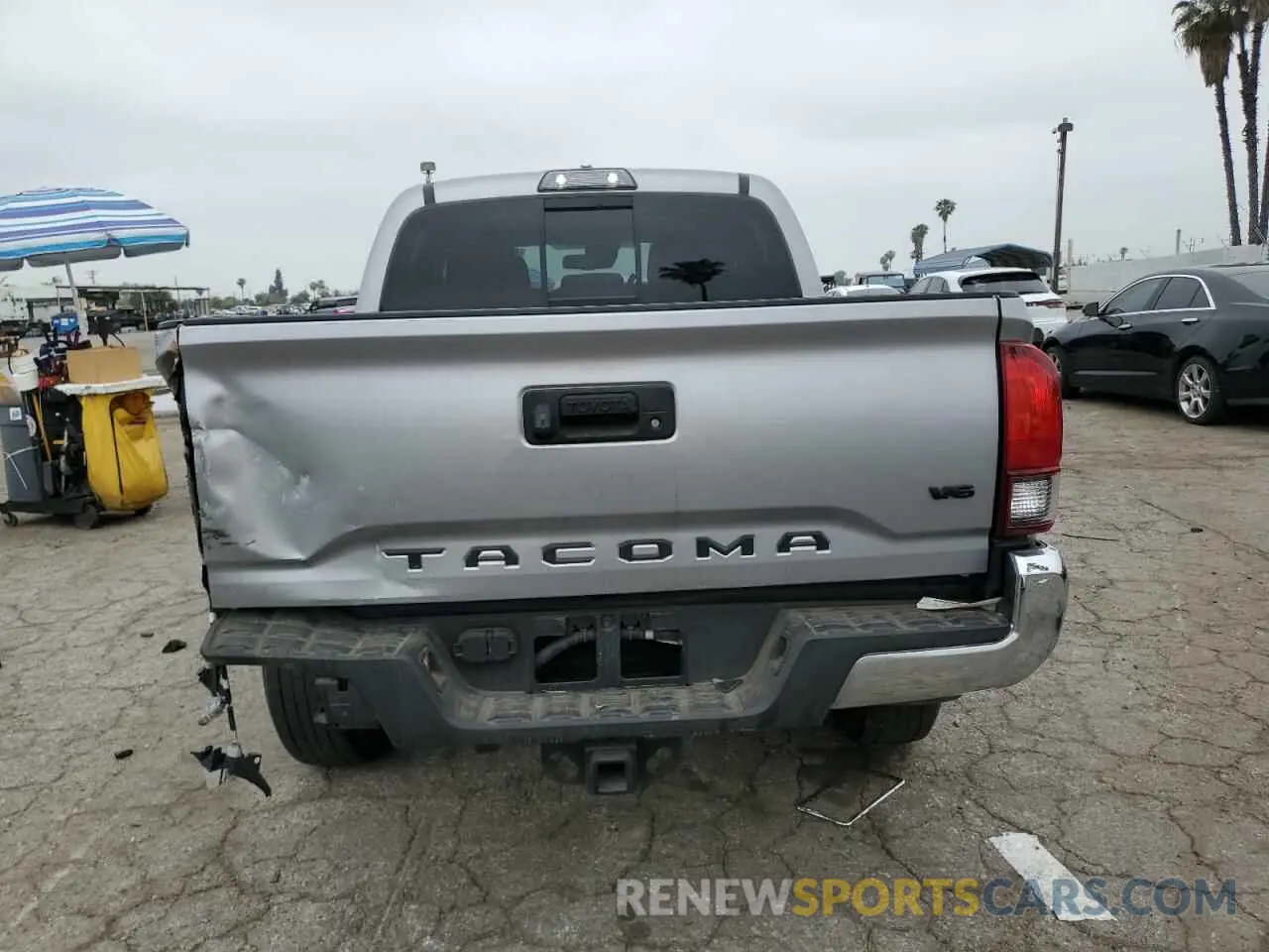 6 fotografías del automóvil dañado 3TMAZ5CN9KM104632 TOYOTA TACOMA 2019