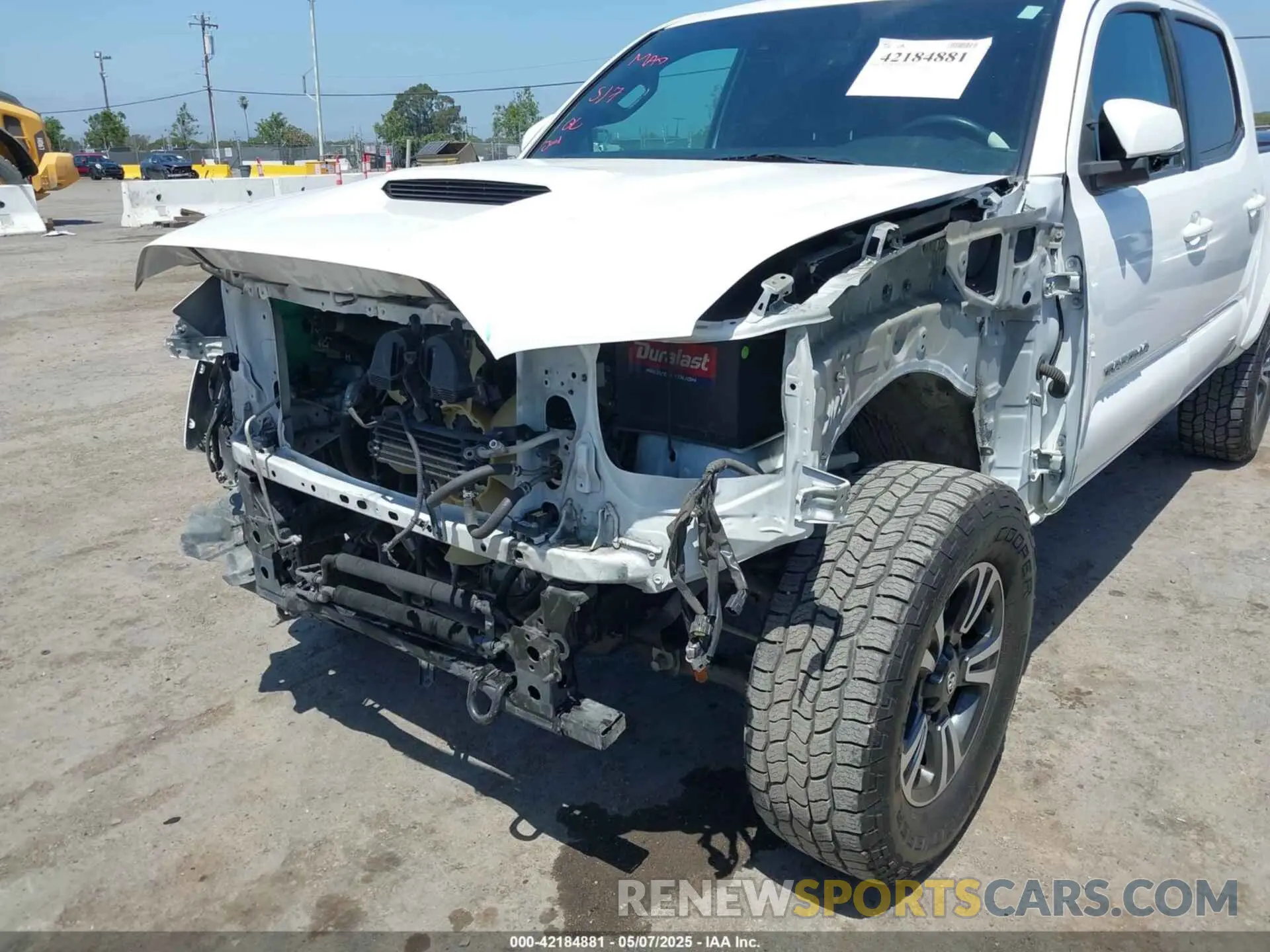 6 fotografías del automóvil dañado 3TMAZ5CNXKM079661 TOYOTA TACOMA 2019