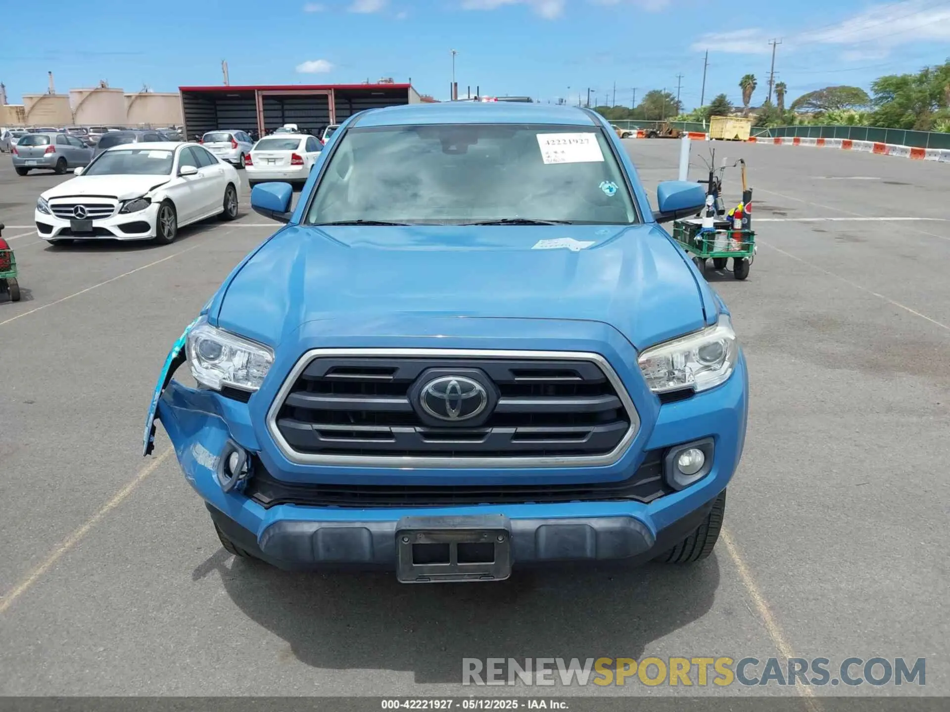 11 fotografías del automóvil dañado 3TMAZ5CNXKM094421 TOYOTA TACOMA 2019