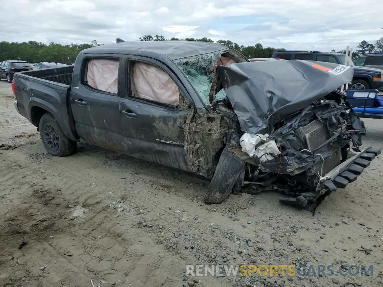 4 fotografías del automóvil dañado 3TMAZ5CNXKM104073 TOYOTA TACOMA 2019