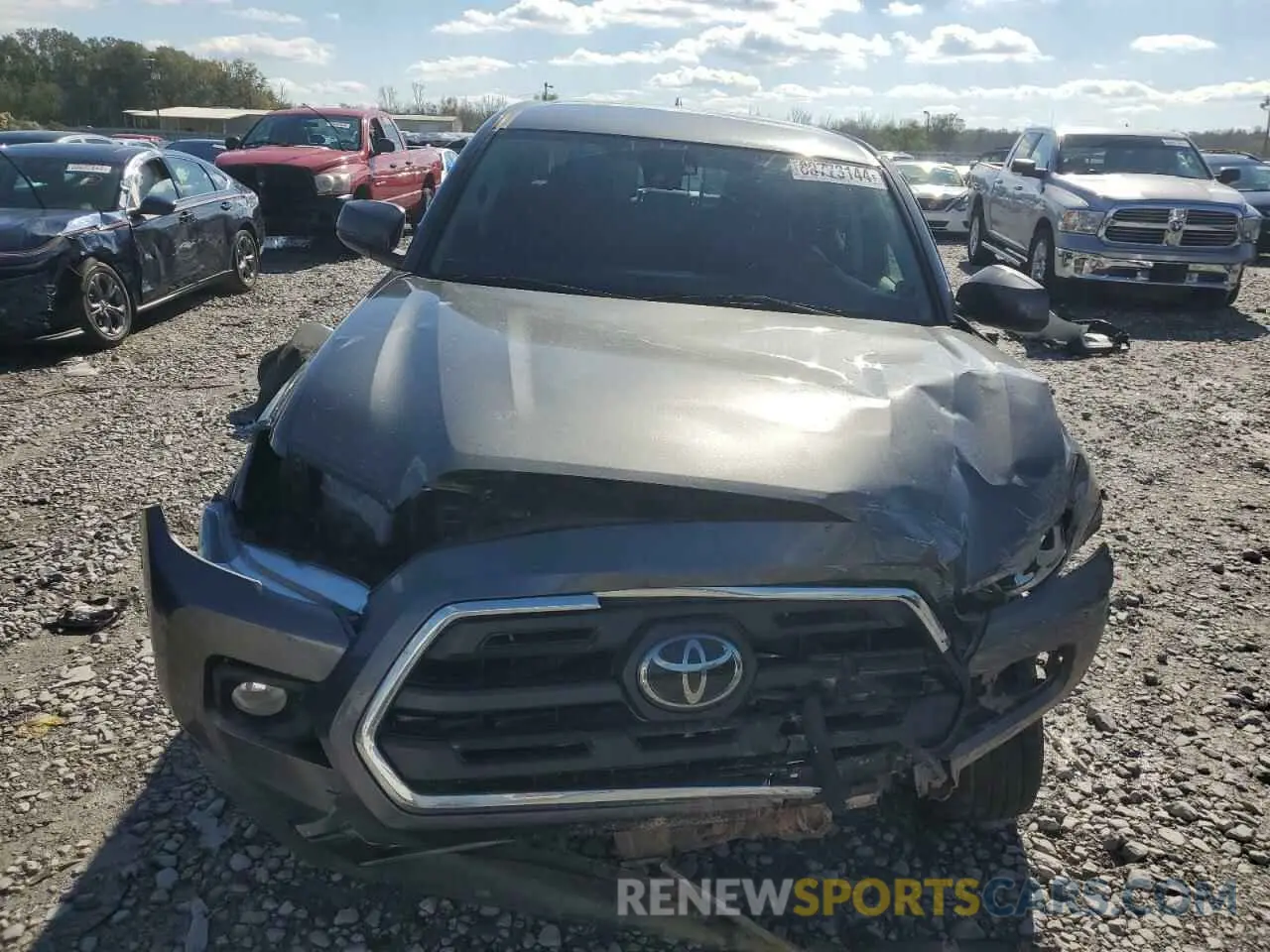 5 fotografías del automóvil dañado 3TMAZ5CNXKM108074 TOYOTA TACOMA 2019