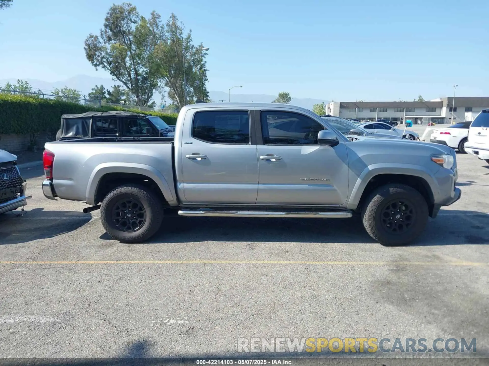13 fotografías del automóvil dañado 3TMAZ5CNXKM109936 TOYOTA TACOMA 2019