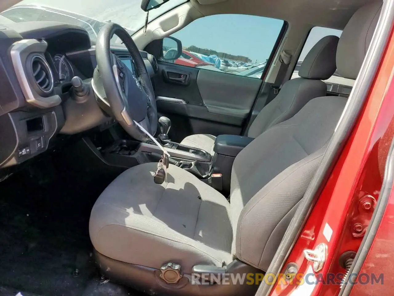 7 fotografías del automóvil dañado 3TMBZ5DN2KM022454 TOYOTA TACOMA 2019