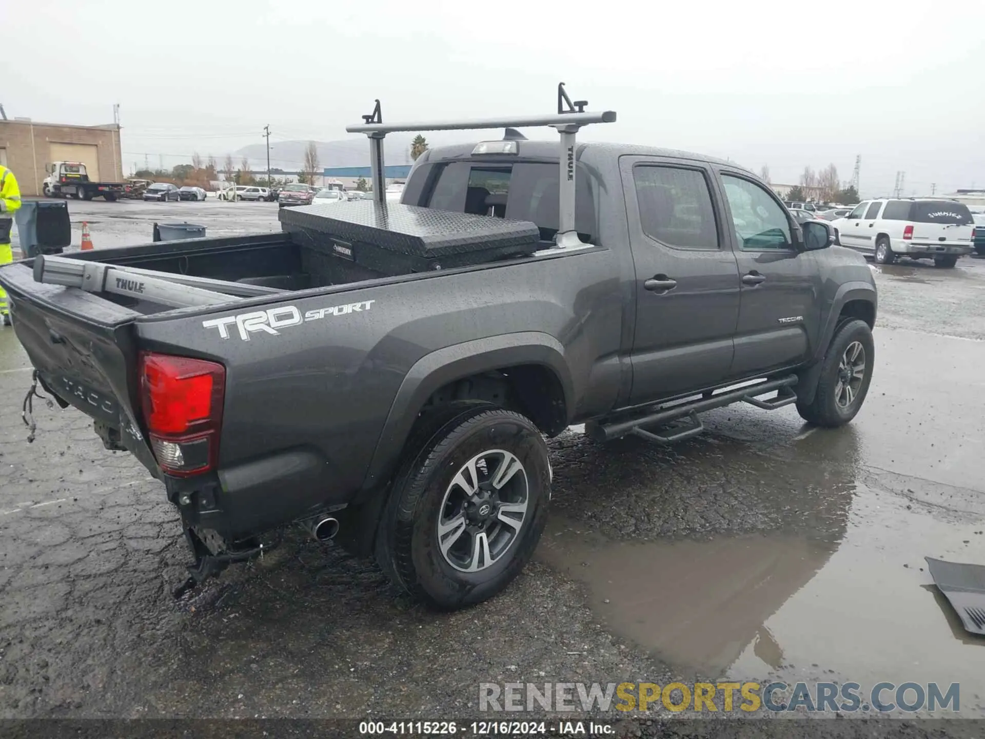 4 fotografías del automóvil dañado 3TMBZ5DN3KM023161 TOYOTA TACOMA 2019