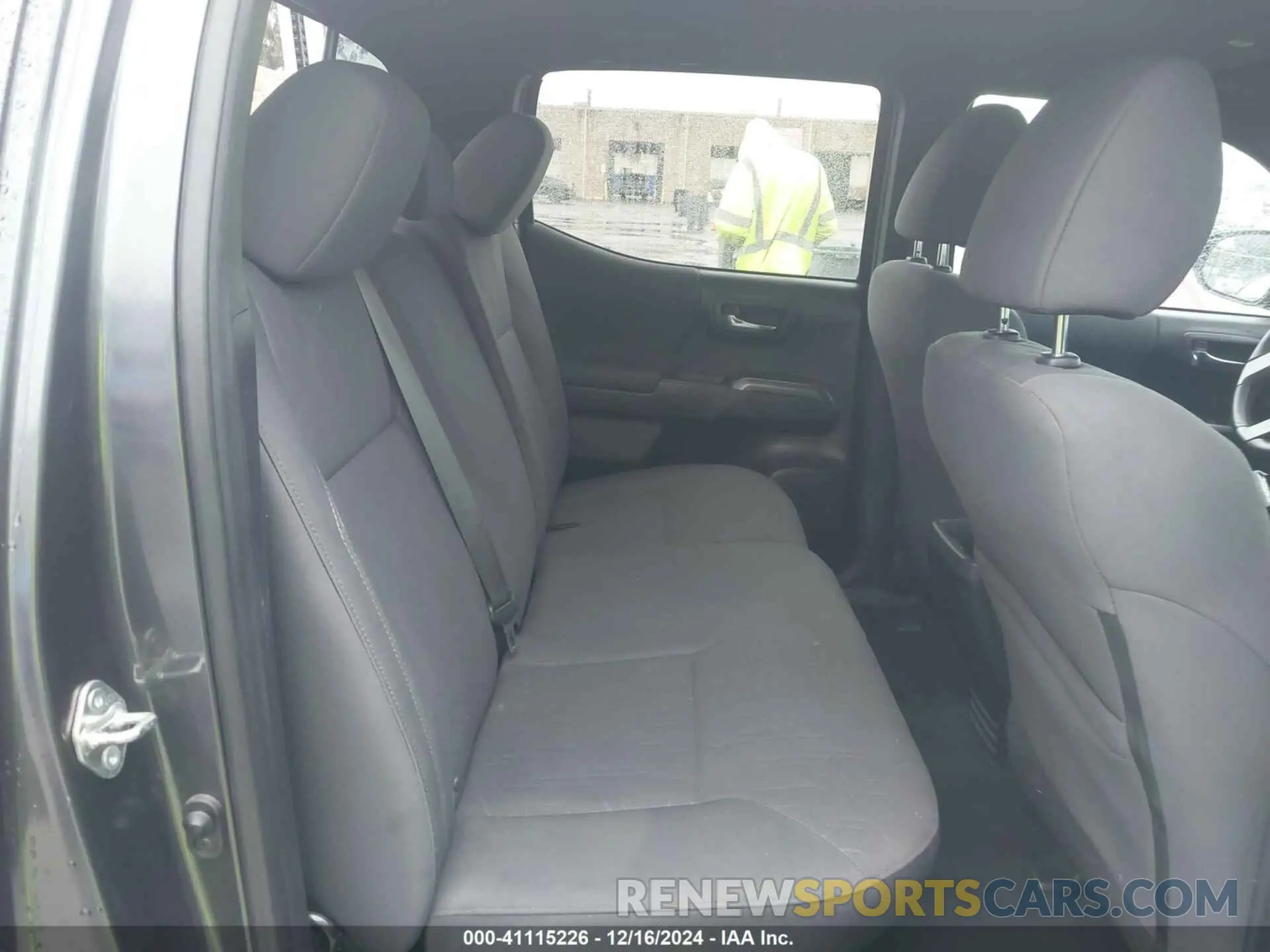 8 fotografías del automóvil dañado 3TMBZ5DN3KM023161 TOYOTA TACOMA 2019