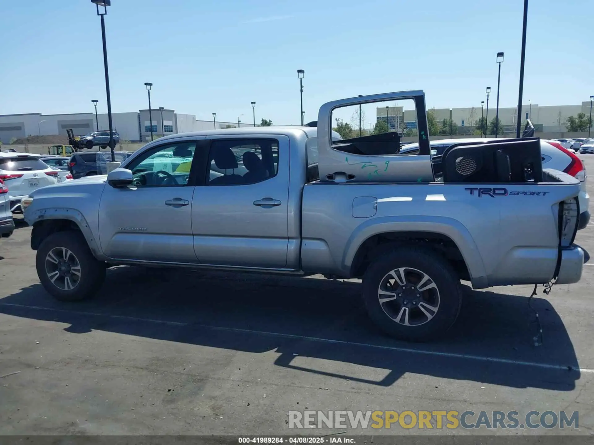 15 fotografías del automóvil dañado 3TMBZ5DN4KM019930 TOYOTA TACOMA 2019